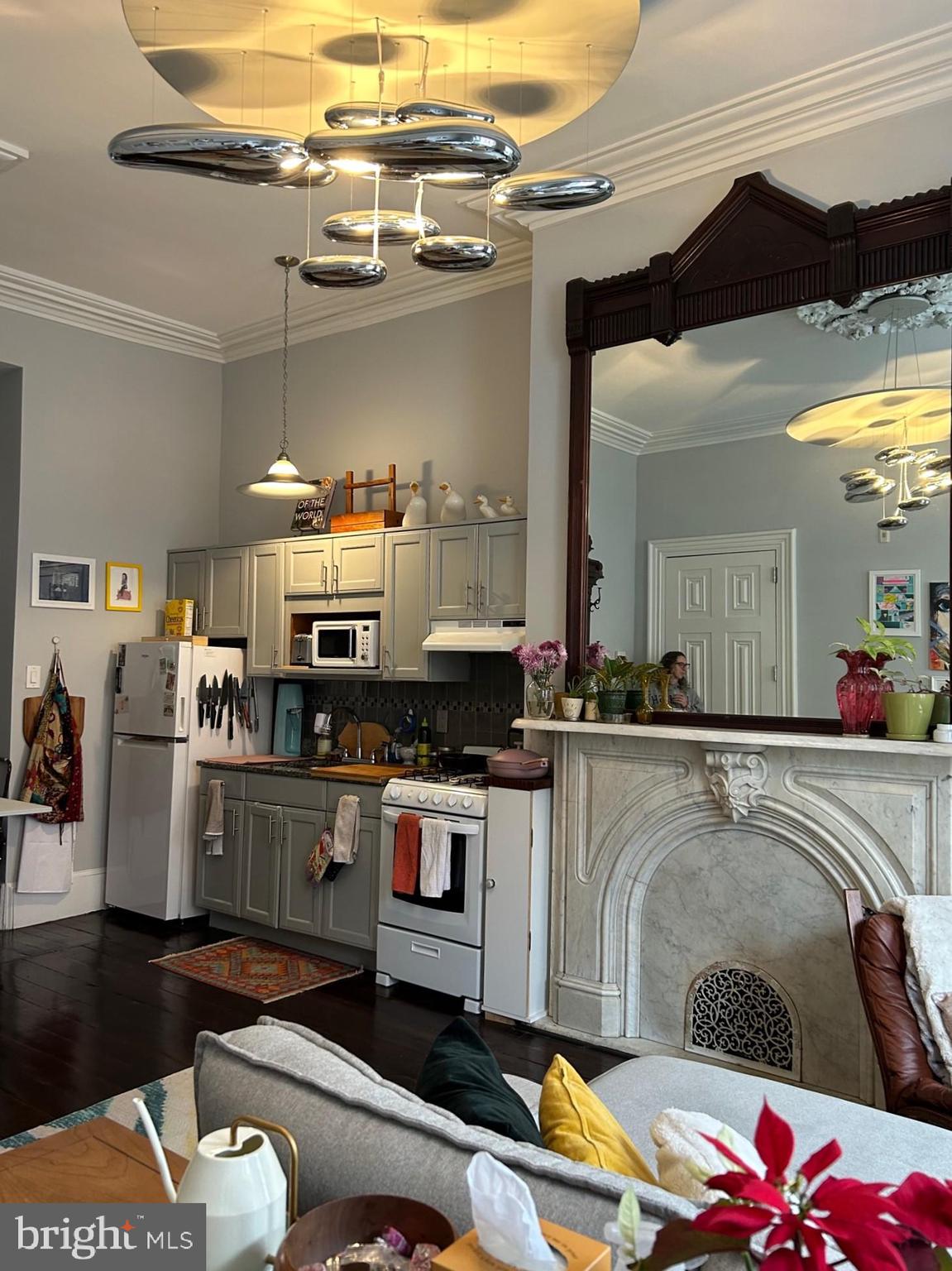 SOCIETY HILL - Residential Lease