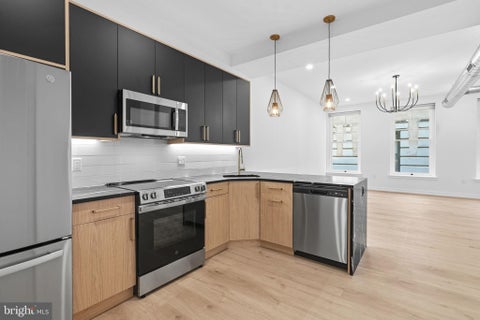 Condo For Rent - 1232 Chancellor Street #3B<br/> PHILADELPHIA, PA 19107