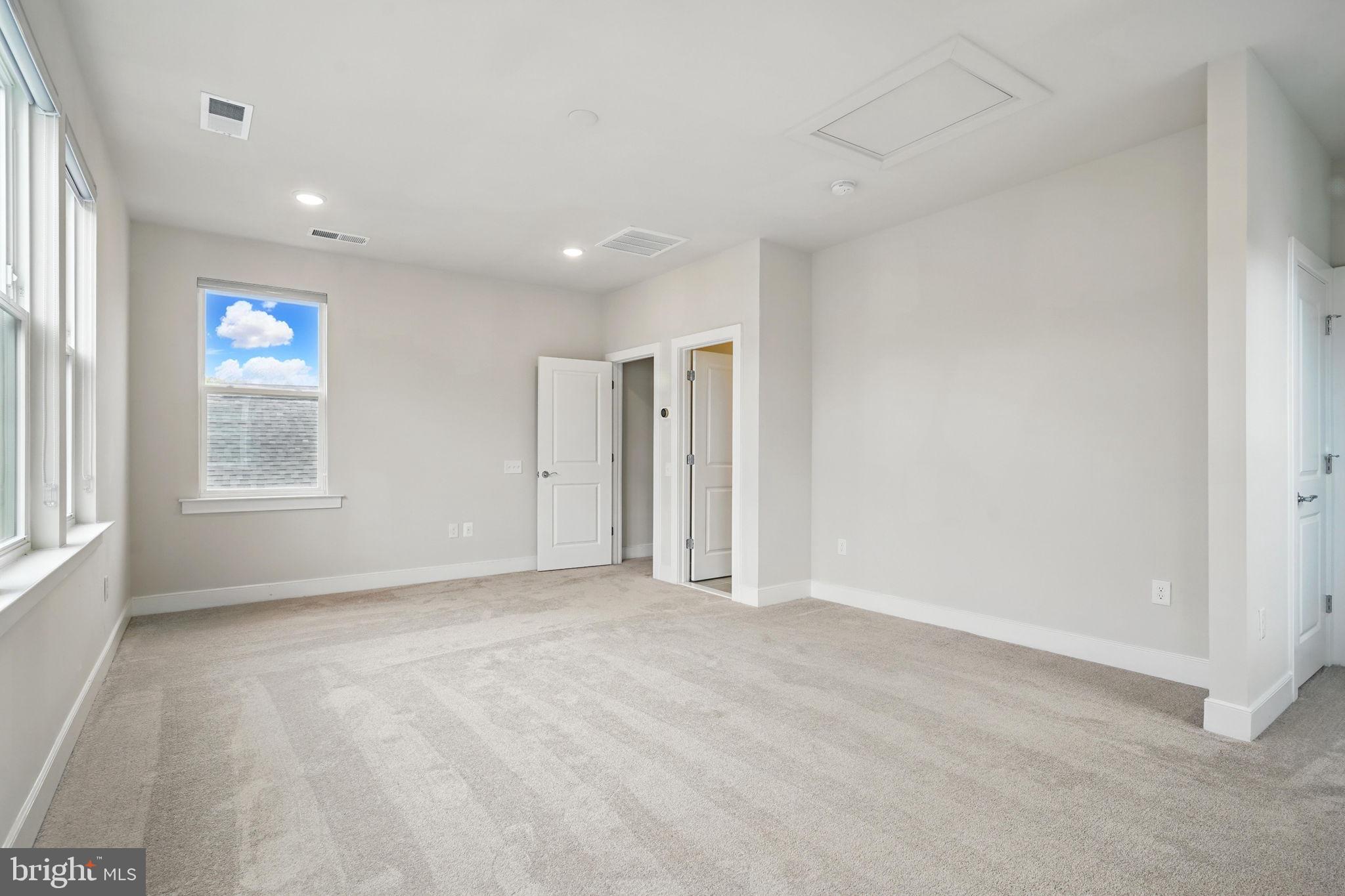 POTOMAC SHORES - Residential