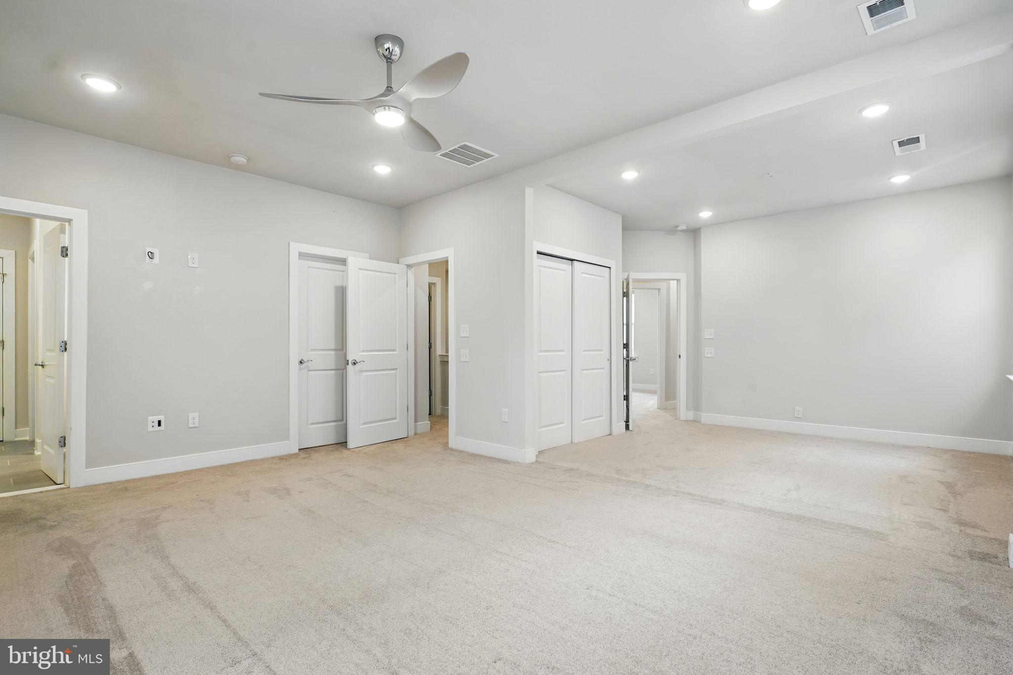 POTOMAC SHORES - Residential