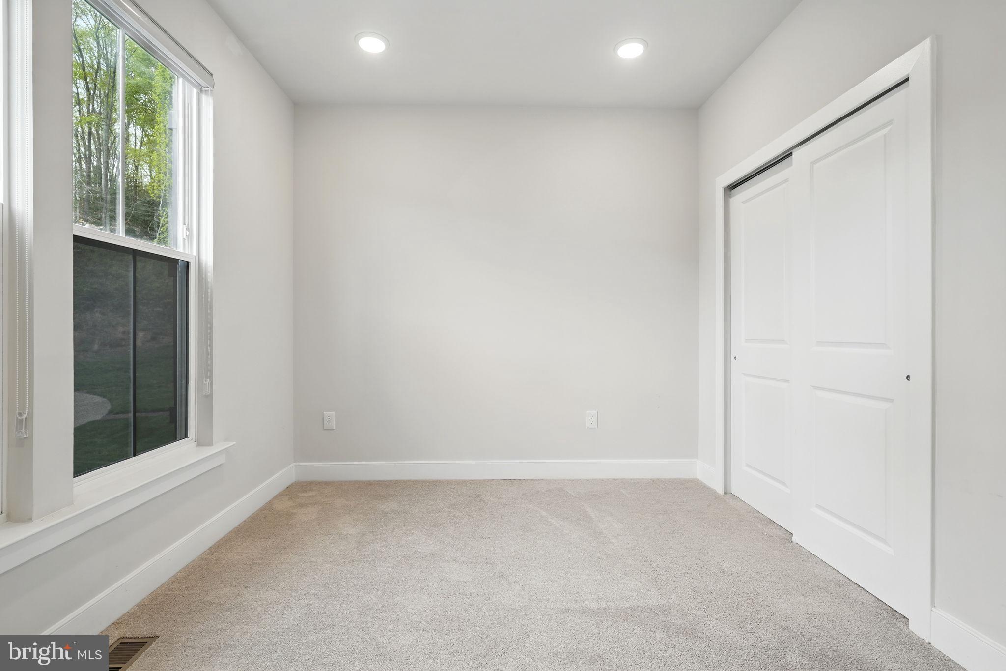 POTOMAC SHORES - Residential