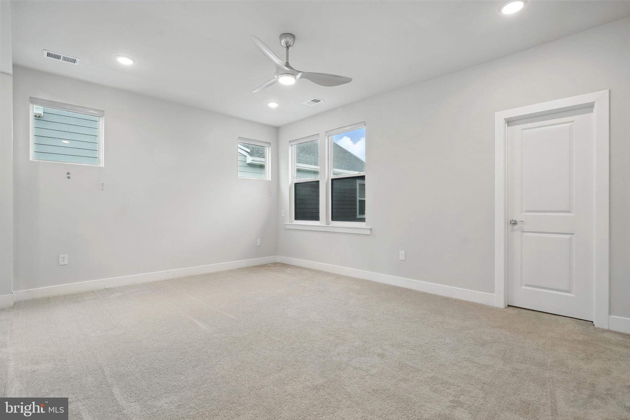 POTOMAC SHORES - Residential