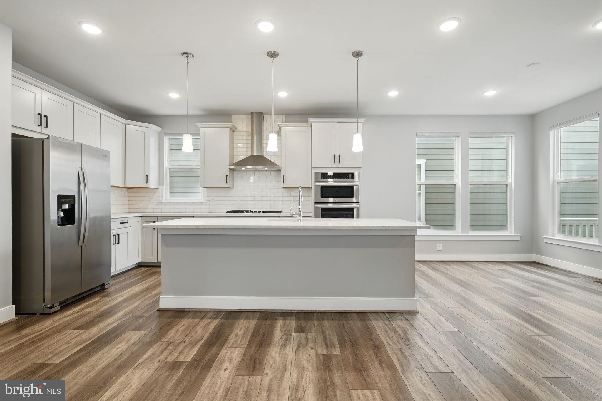 POTOMAC SHORES - Residential