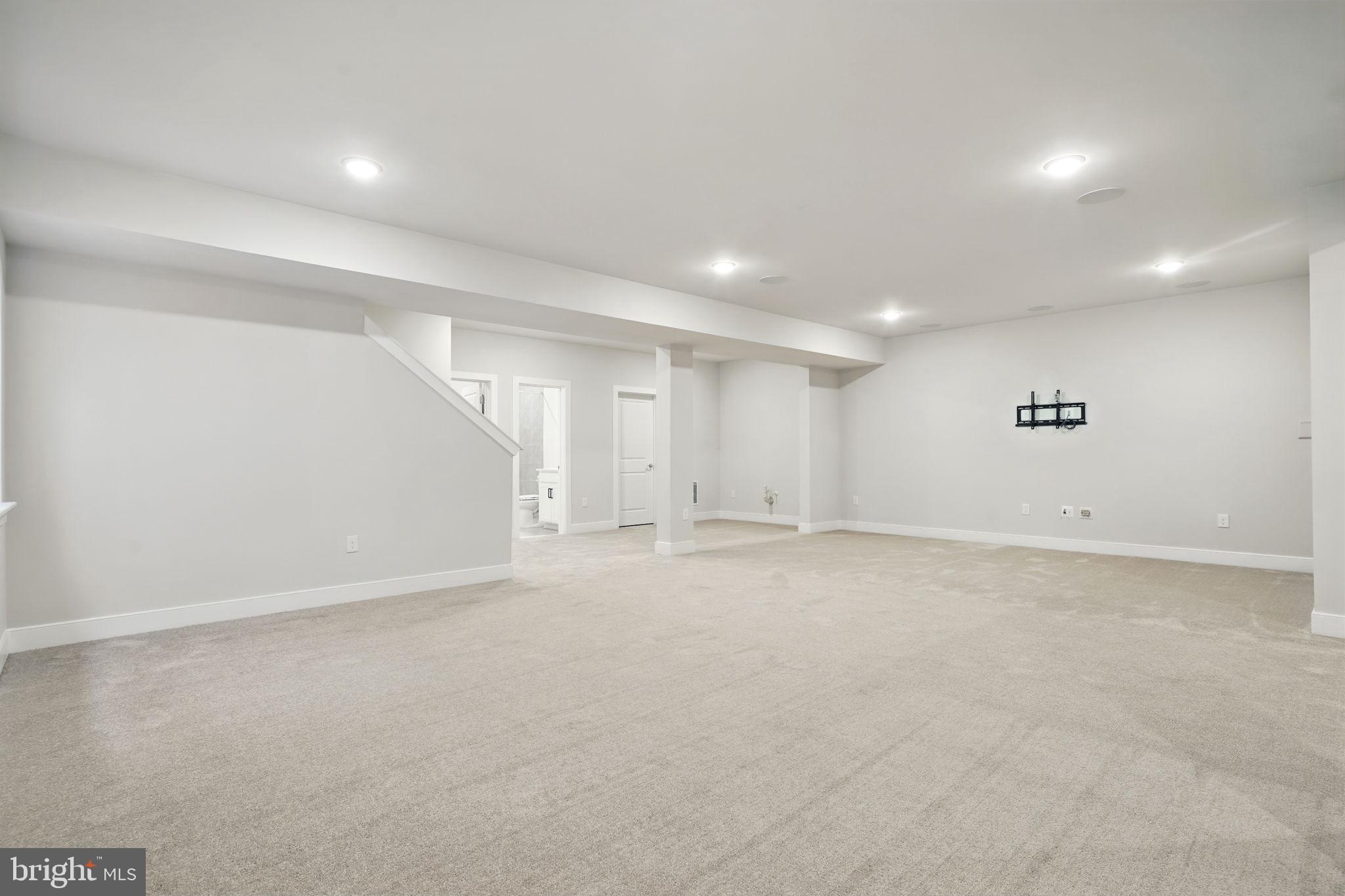 POTOMAC SHORES - Residential