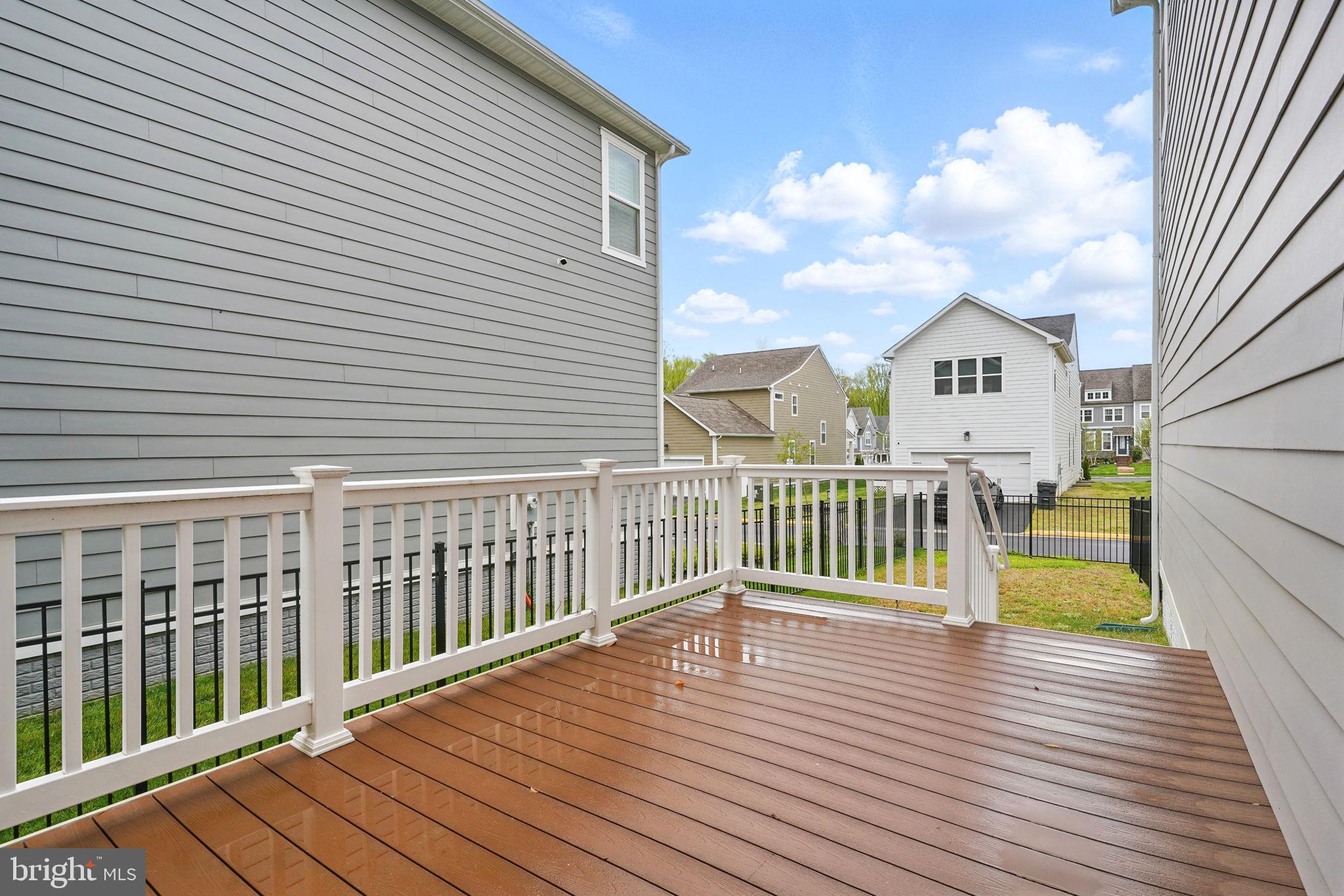 POTOMAC SHORES - Residential