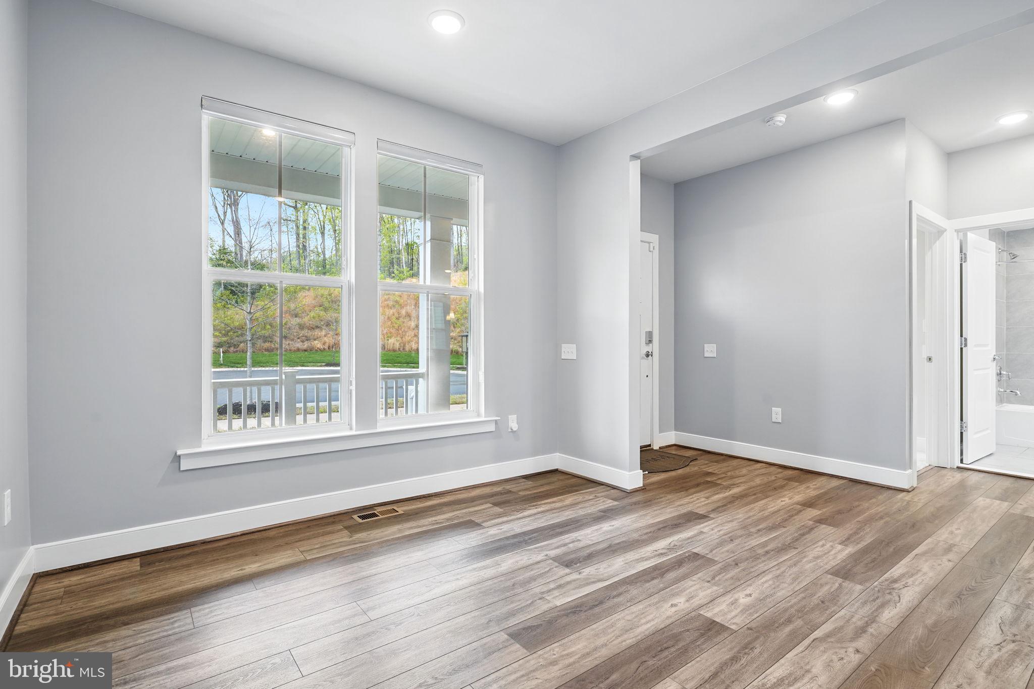 POTOMAC SHORES - Residential