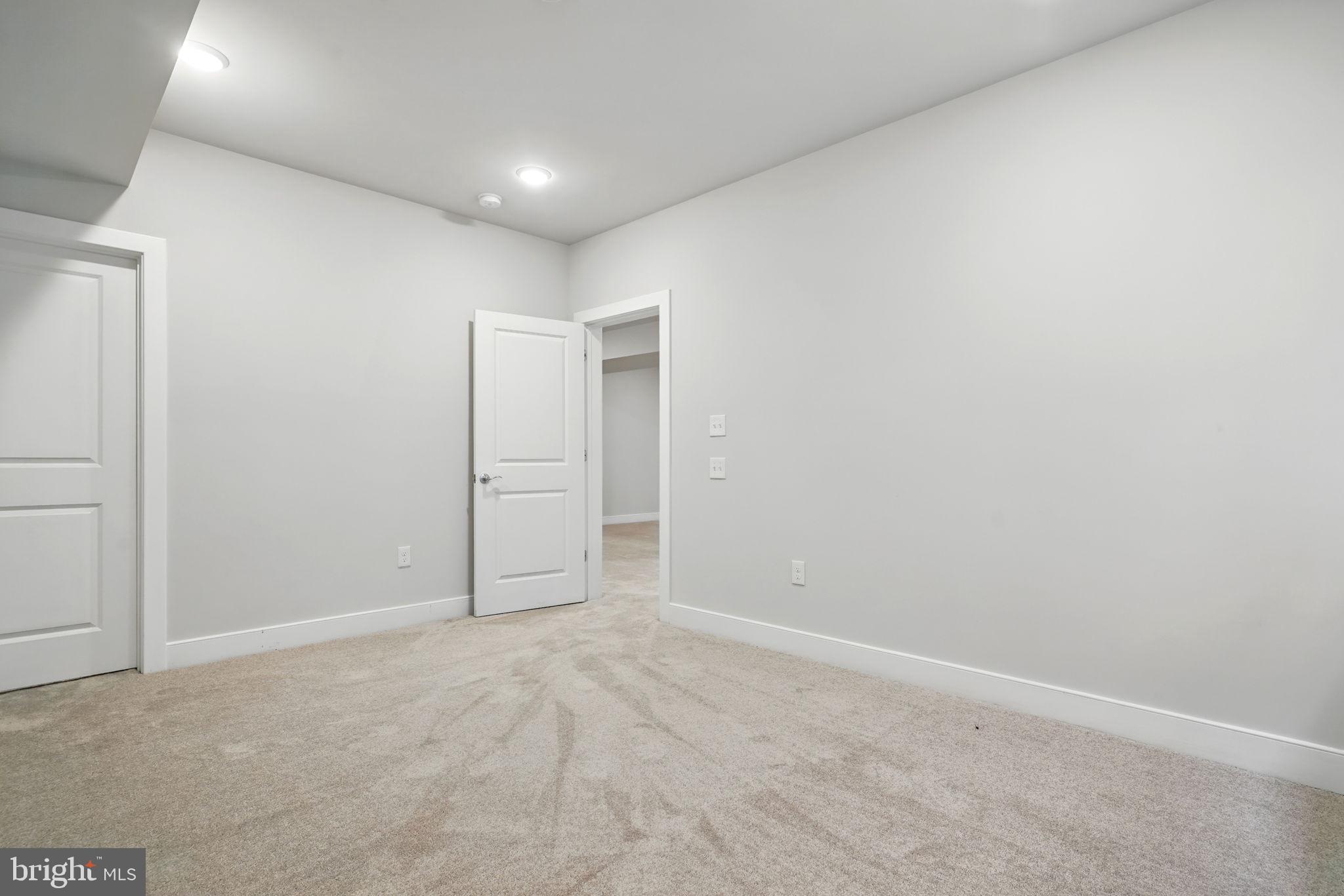 POTOMAC SHORES - Residential