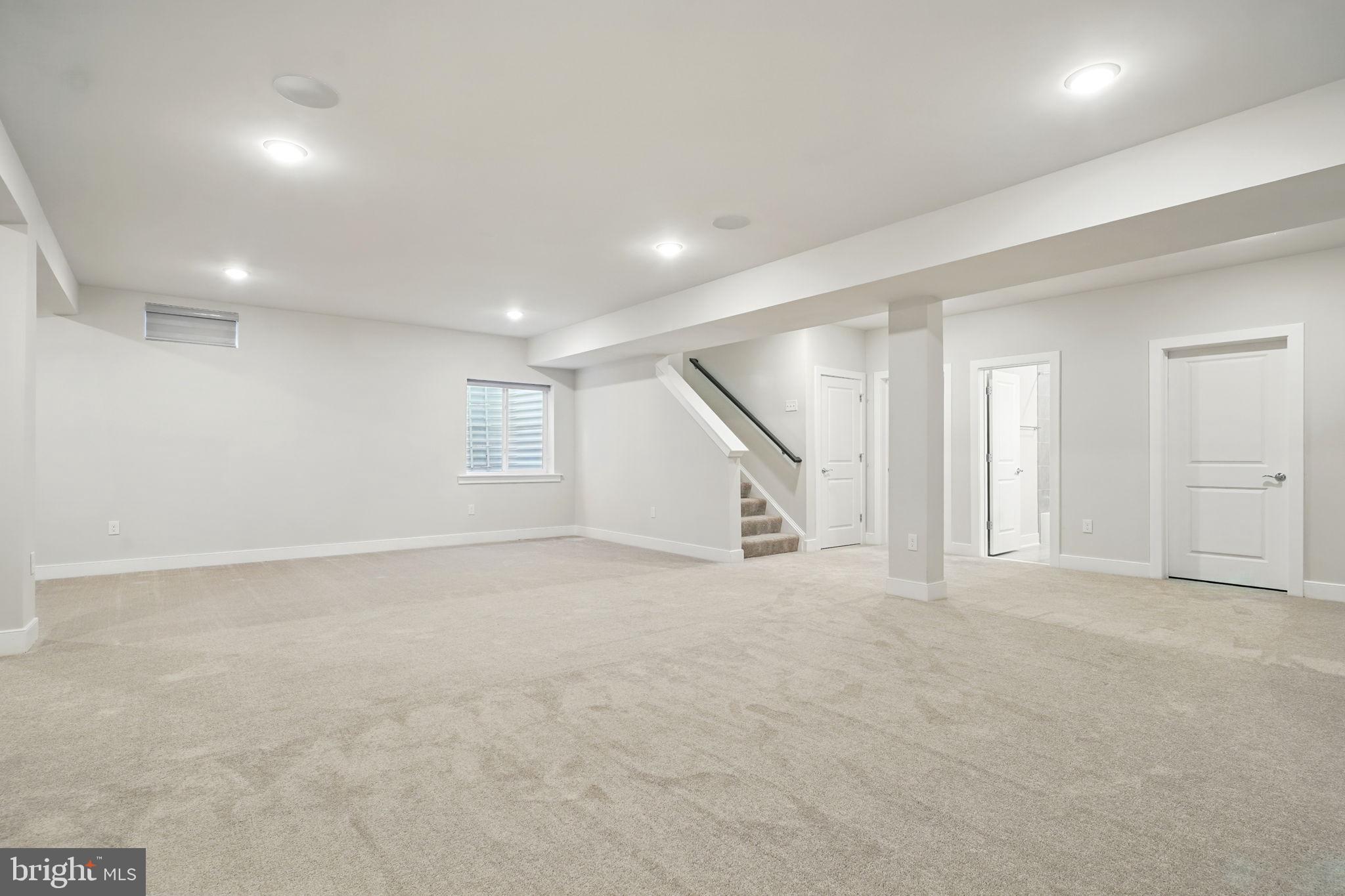 POTOMAC SHORES - Residential