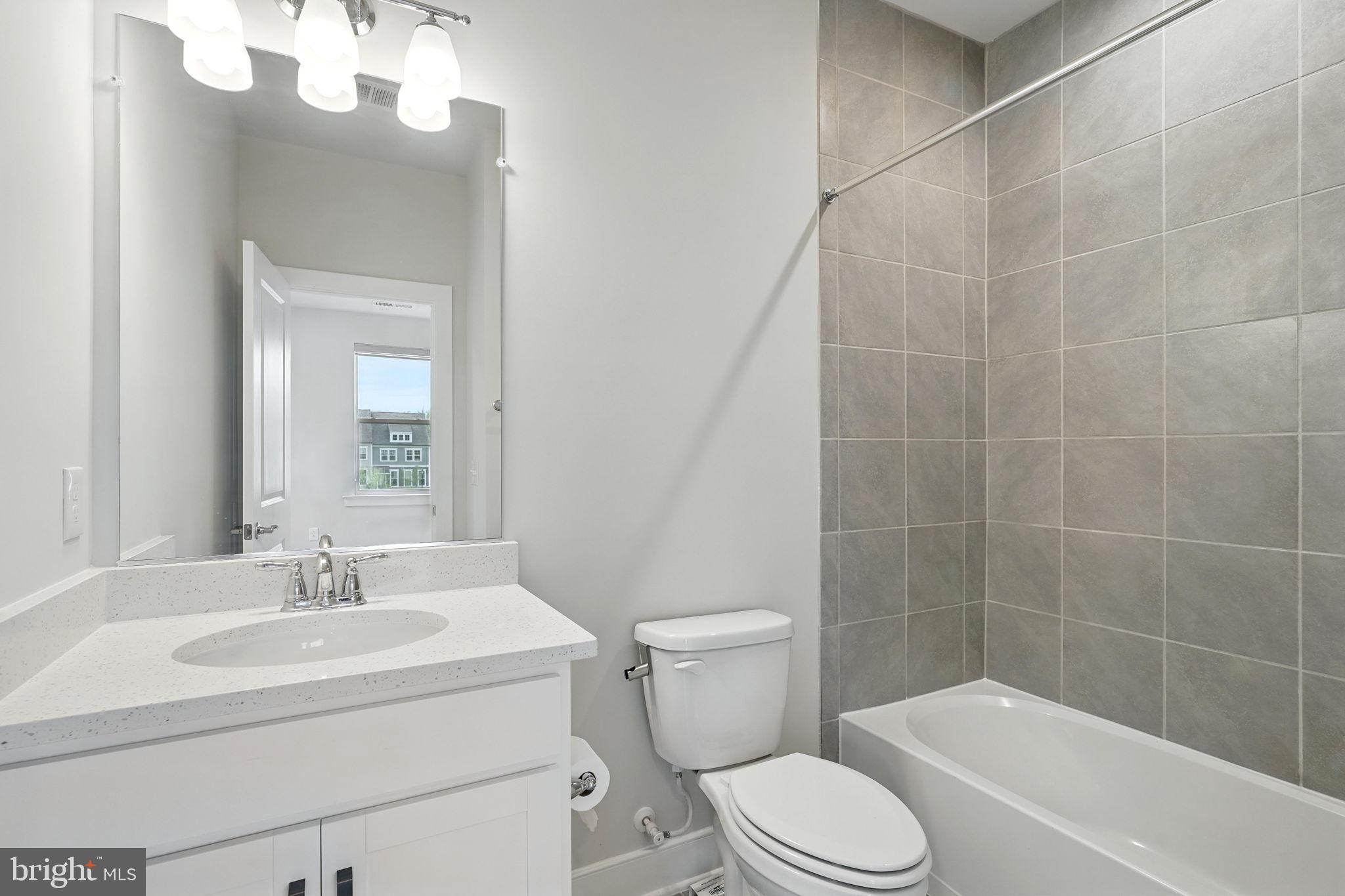 POTOMAC SHORES - Residential