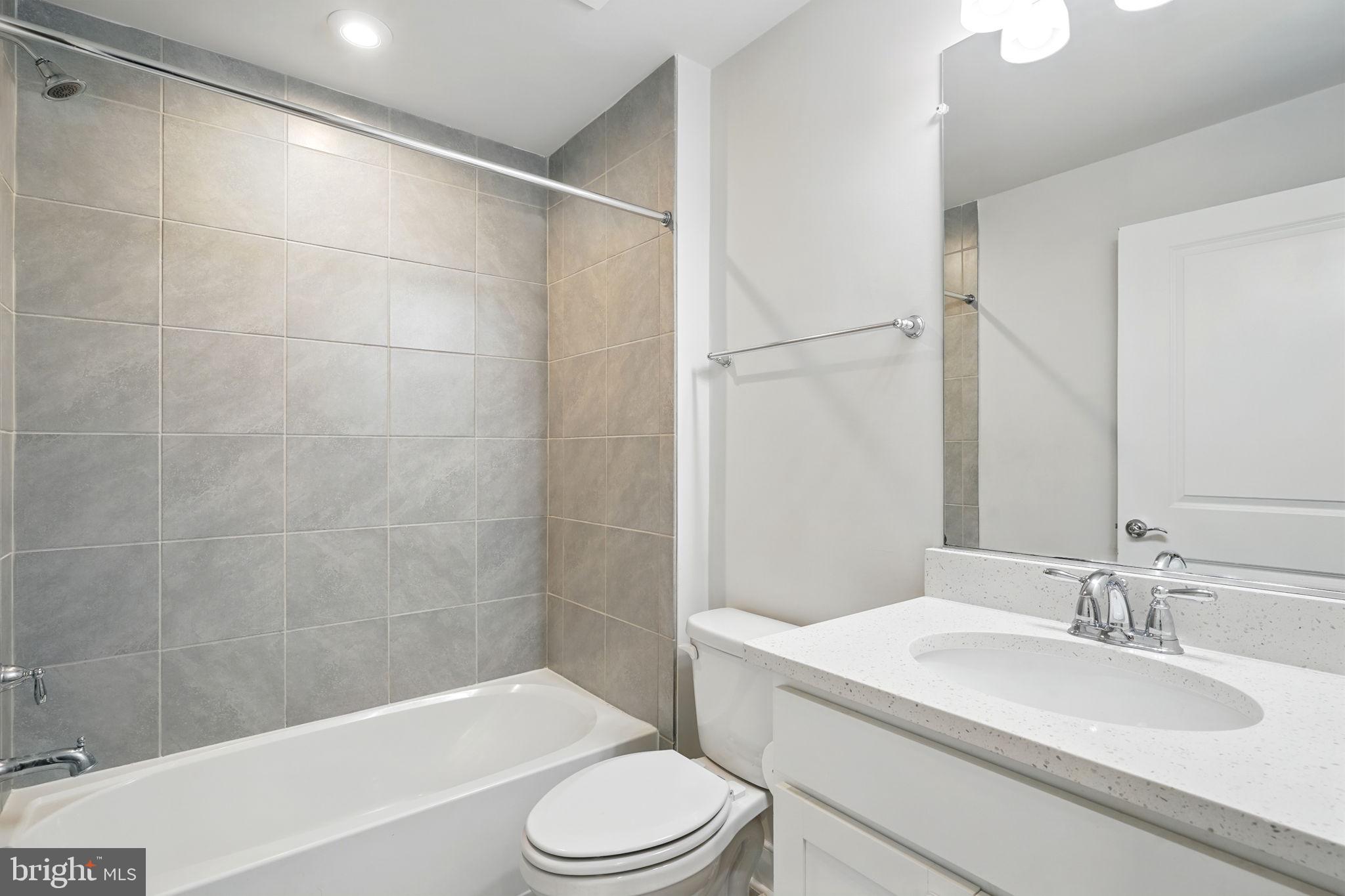 POTOMAC SHORES - Residential