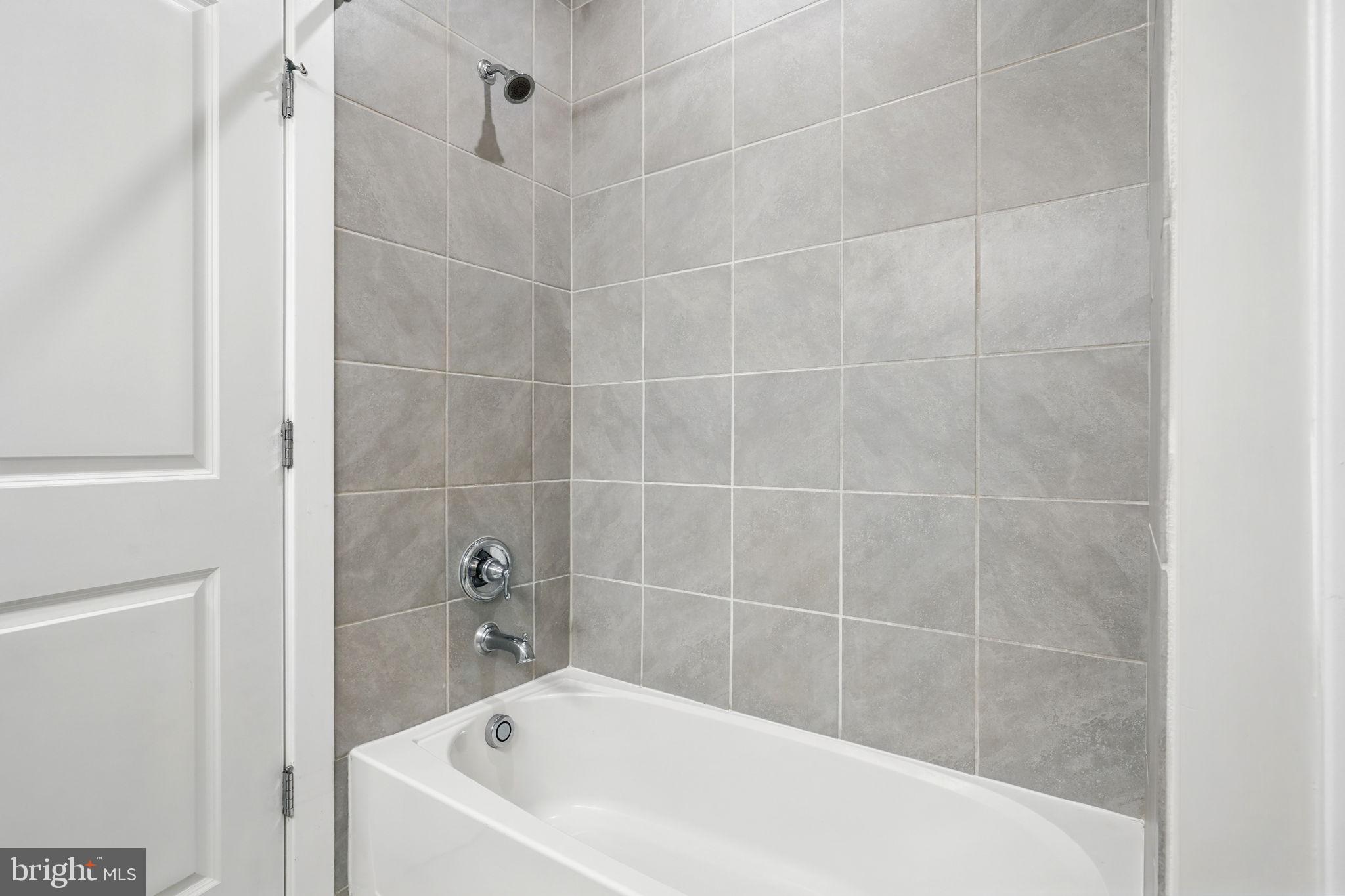 POTOMAC SHORES - Residential