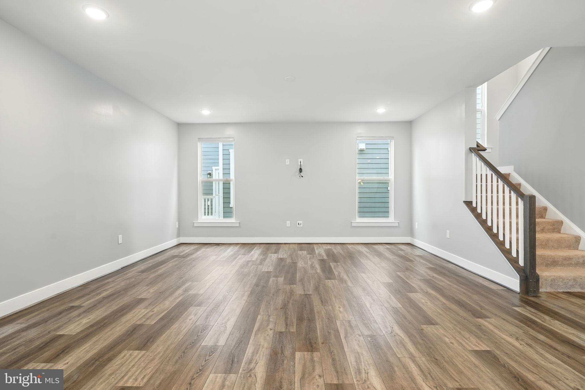 POTOMAC SHORES - Residential