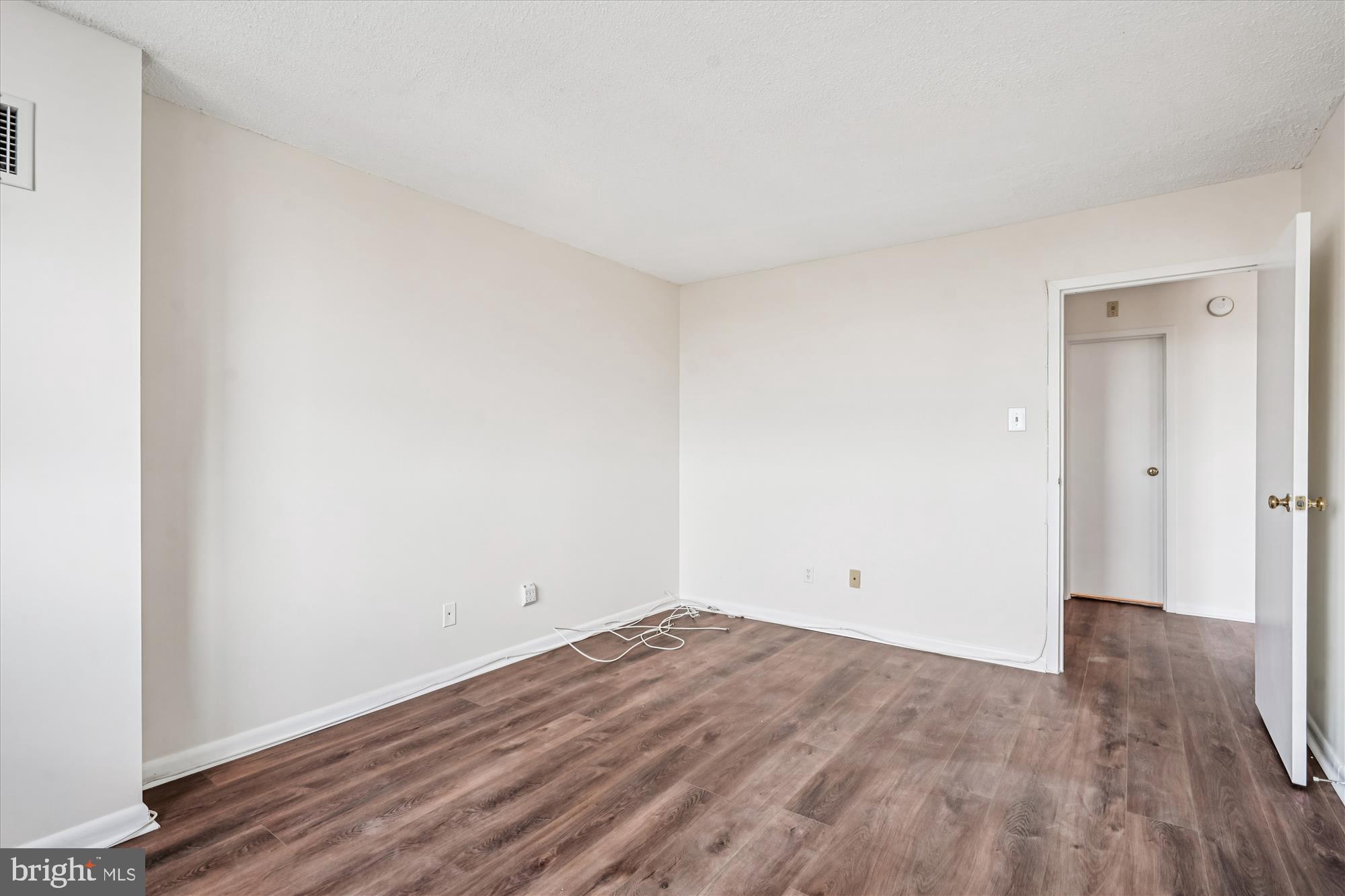 WESTLAKE PARK - Residential