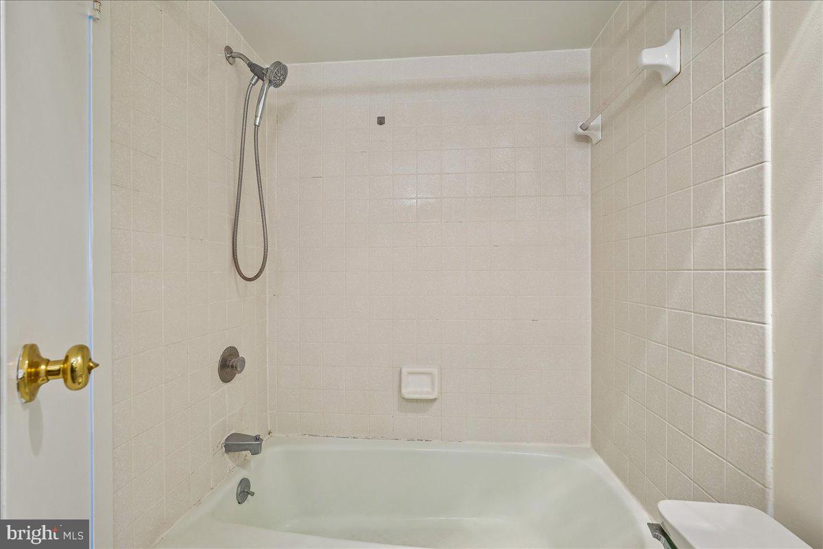 WESTLAKE PARK - Residential