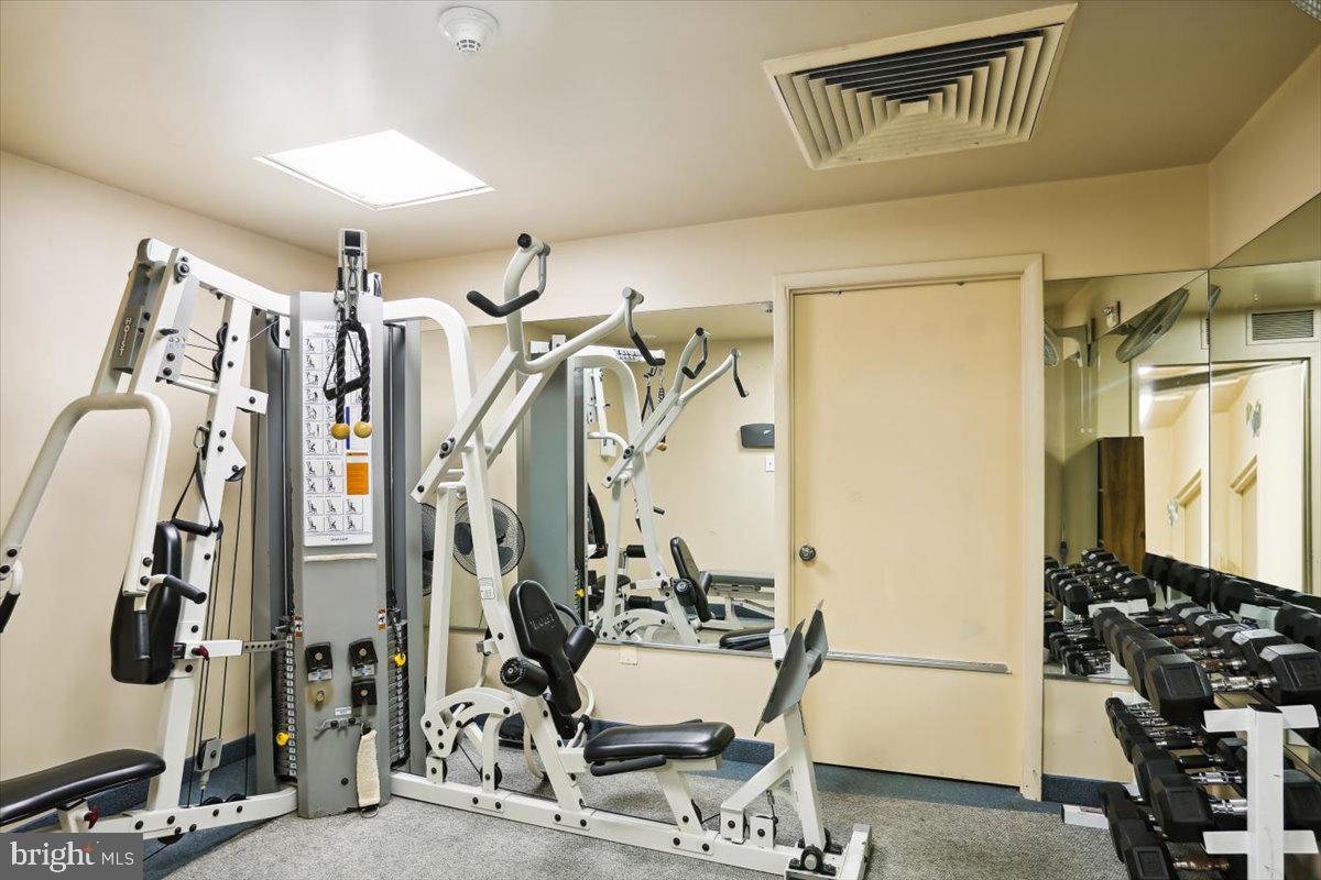 WESTLAKE PARK - Residential