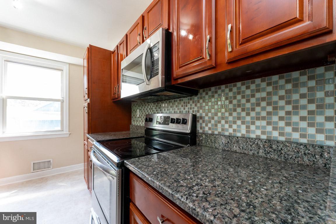 LANDOVER - Residential