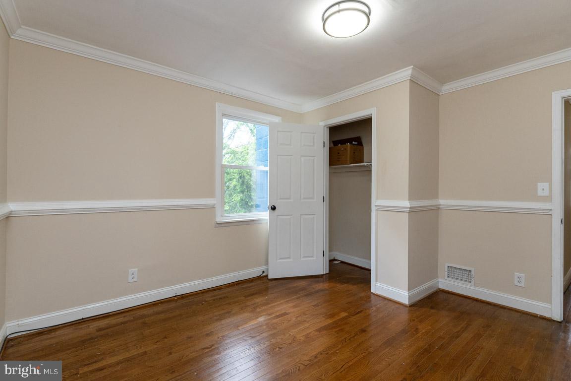 LANDOVER - Residential