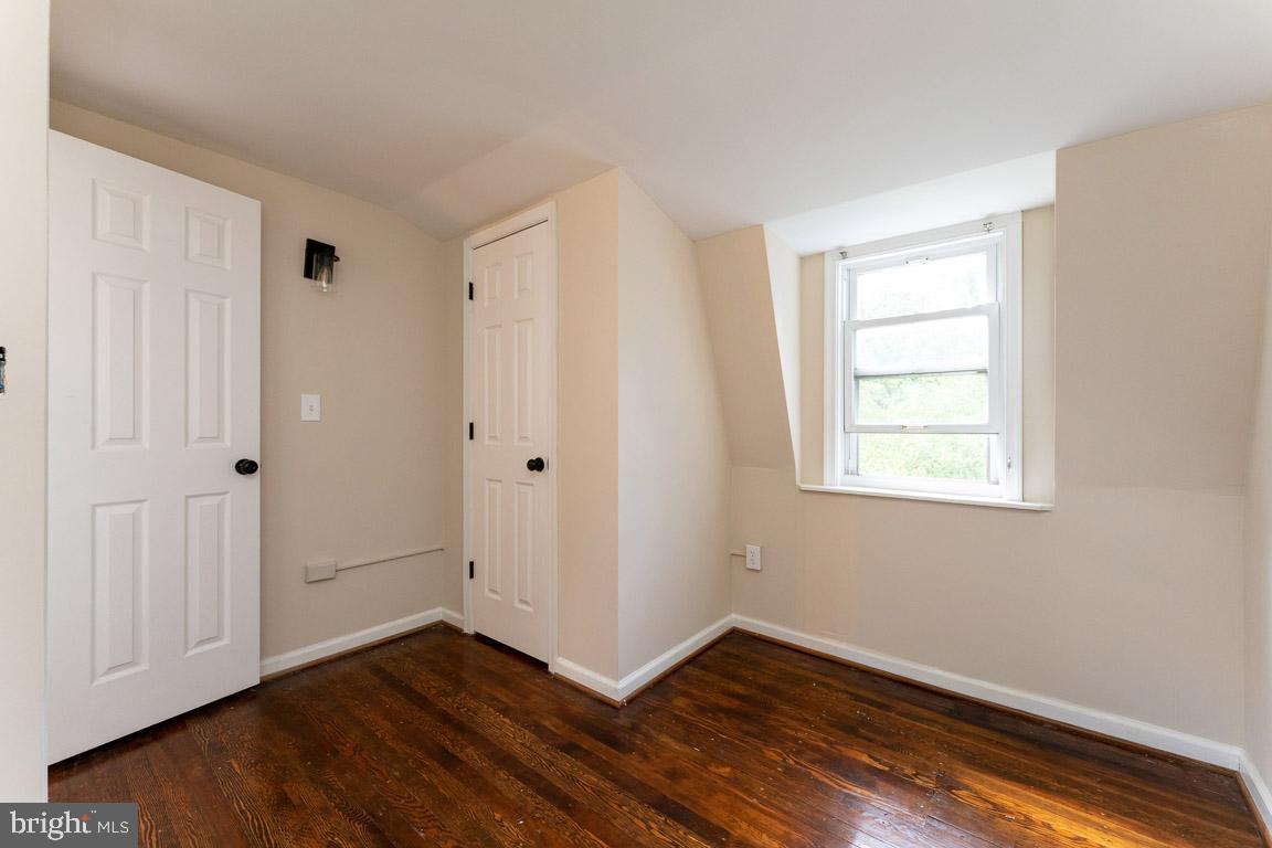 LANDOVER - Residential