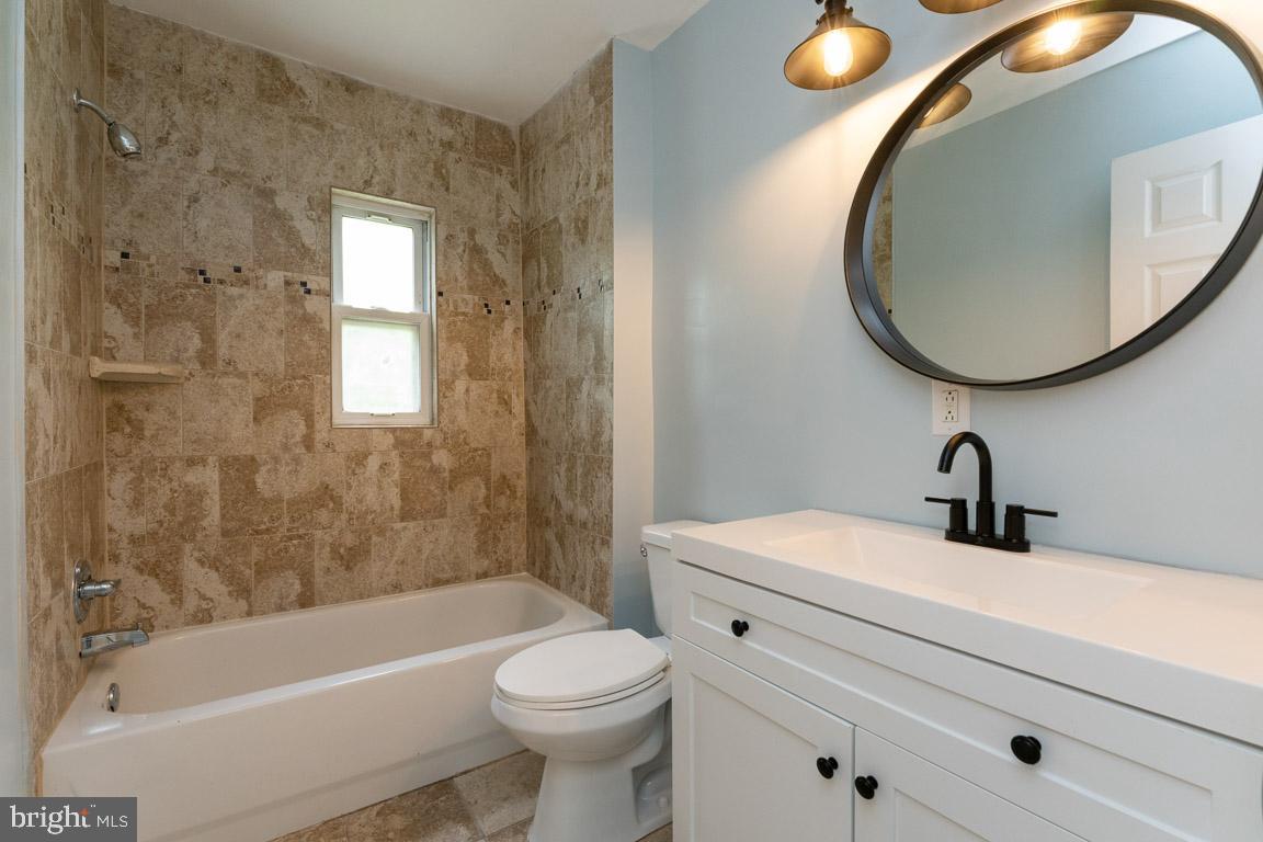 LANDOVER - Residential