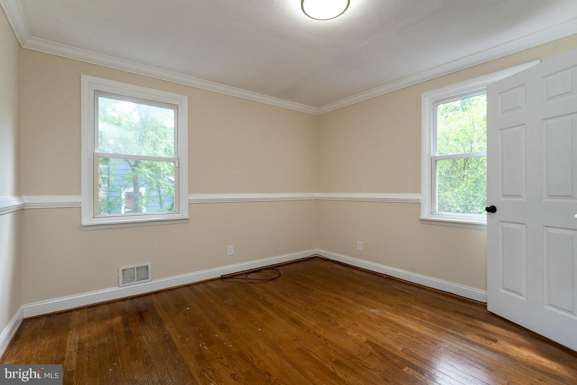 LANDOVER - Residential