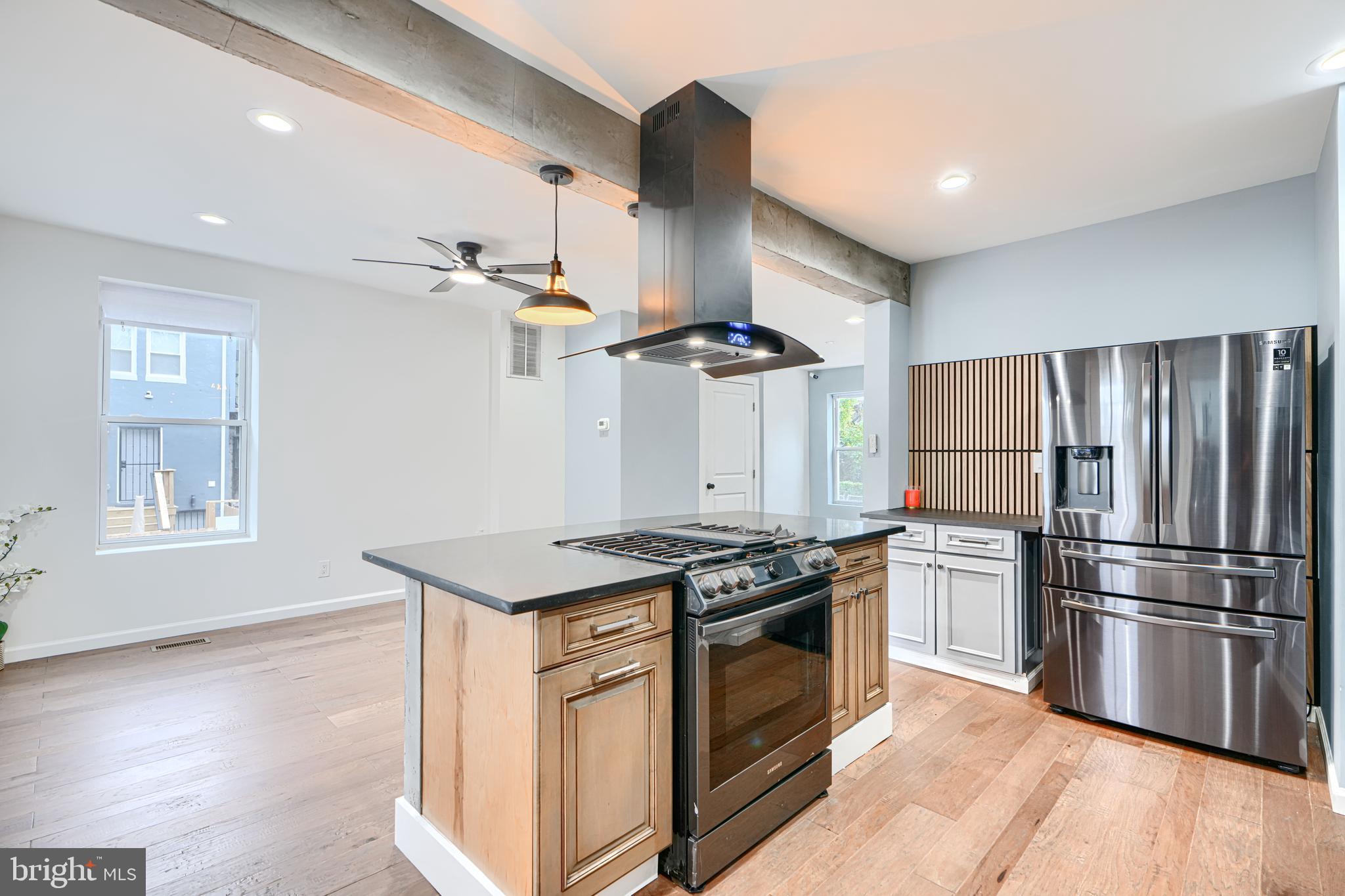 ARLINGTON - Residential
