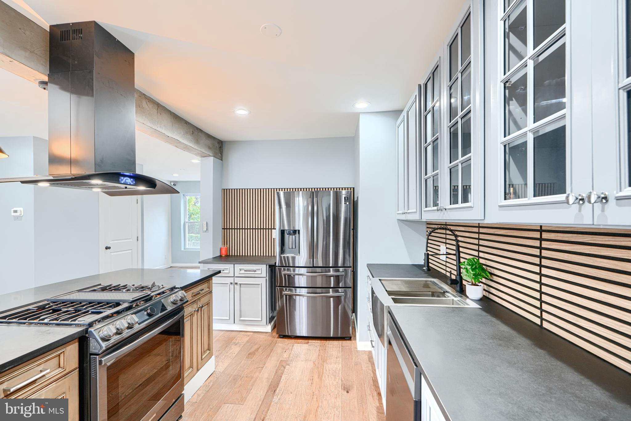 ARLINGTON - Residential