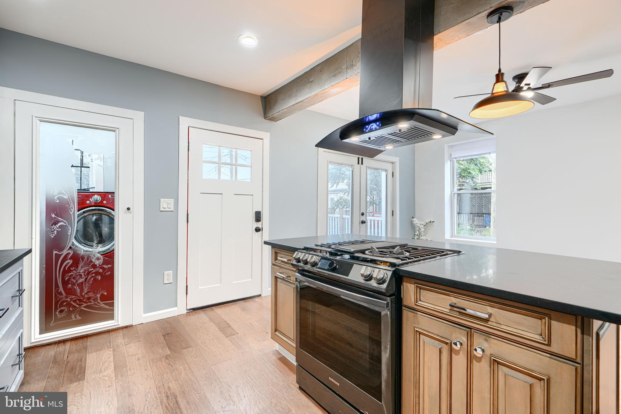 ARLINGTON - Residential