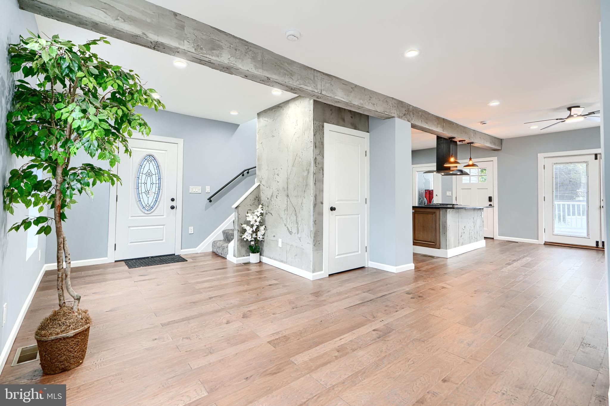 ARLINGTON - Residential