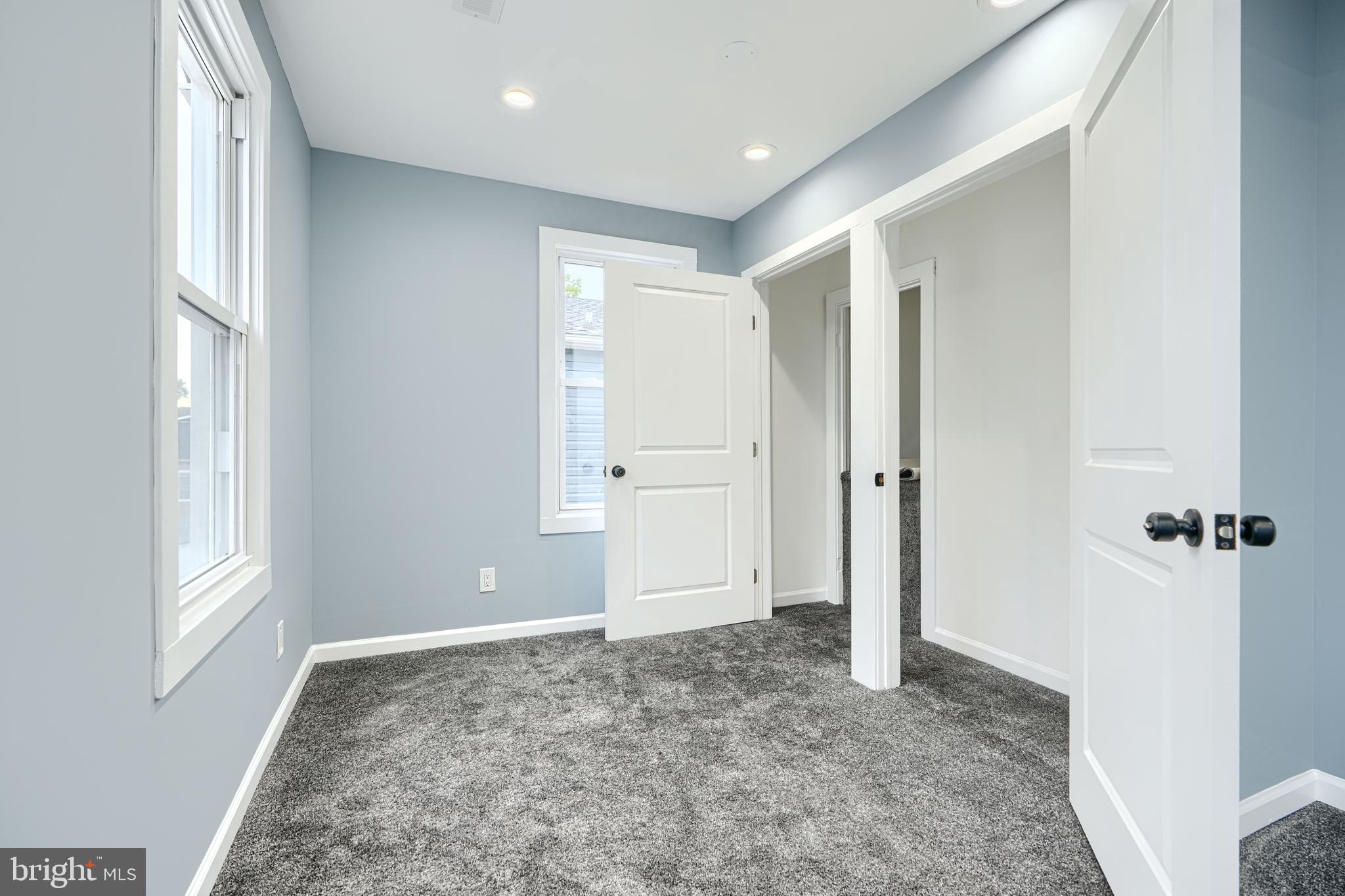 ARLINGTON - Residential
