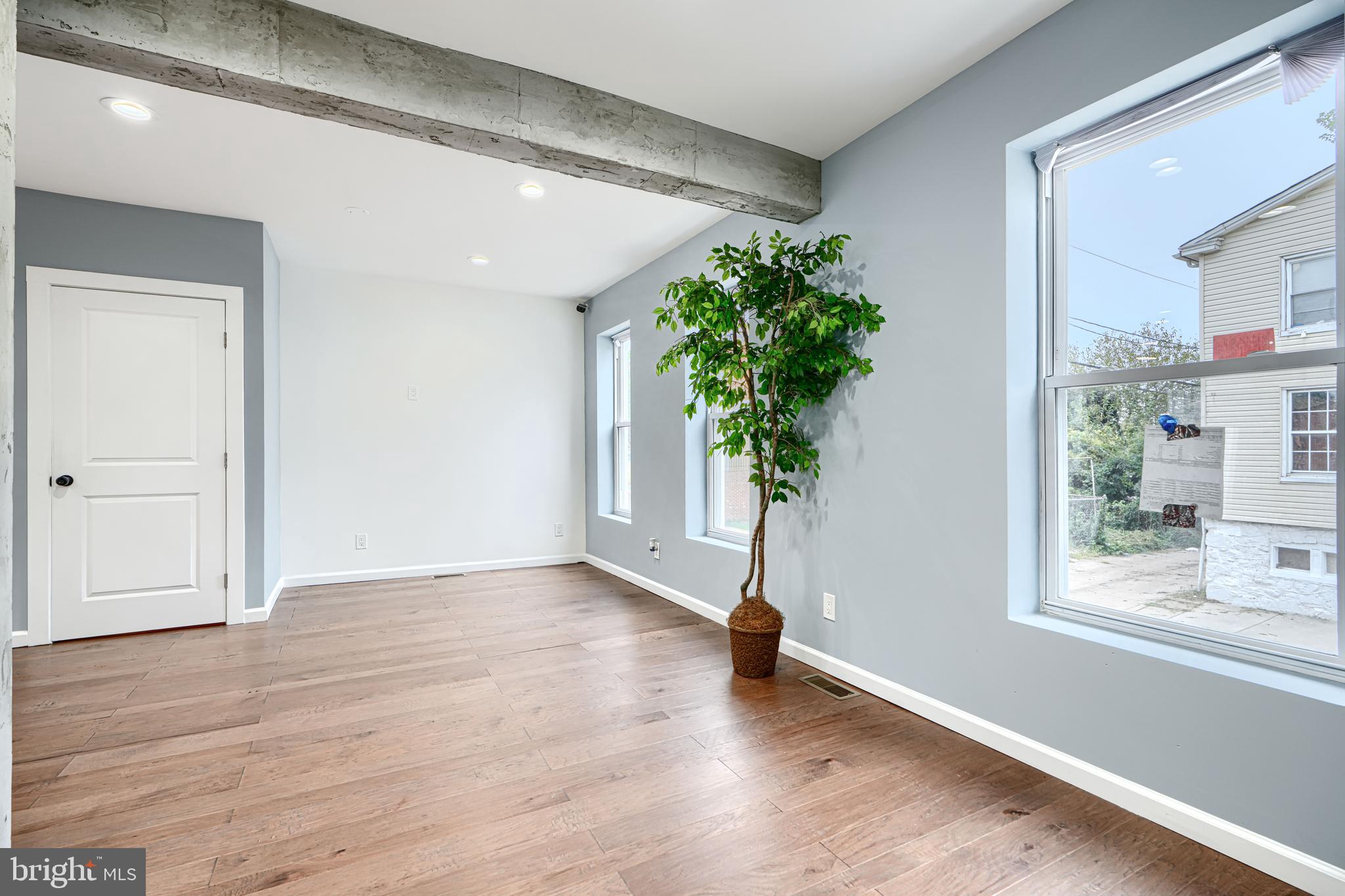 ARLINGTON - Residential