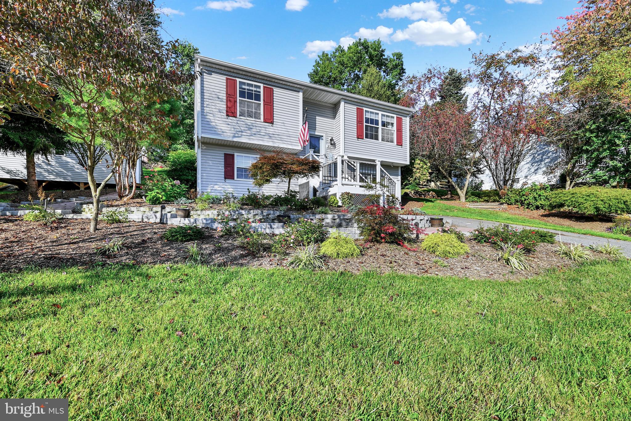 ATLEE RIDGE - Residential