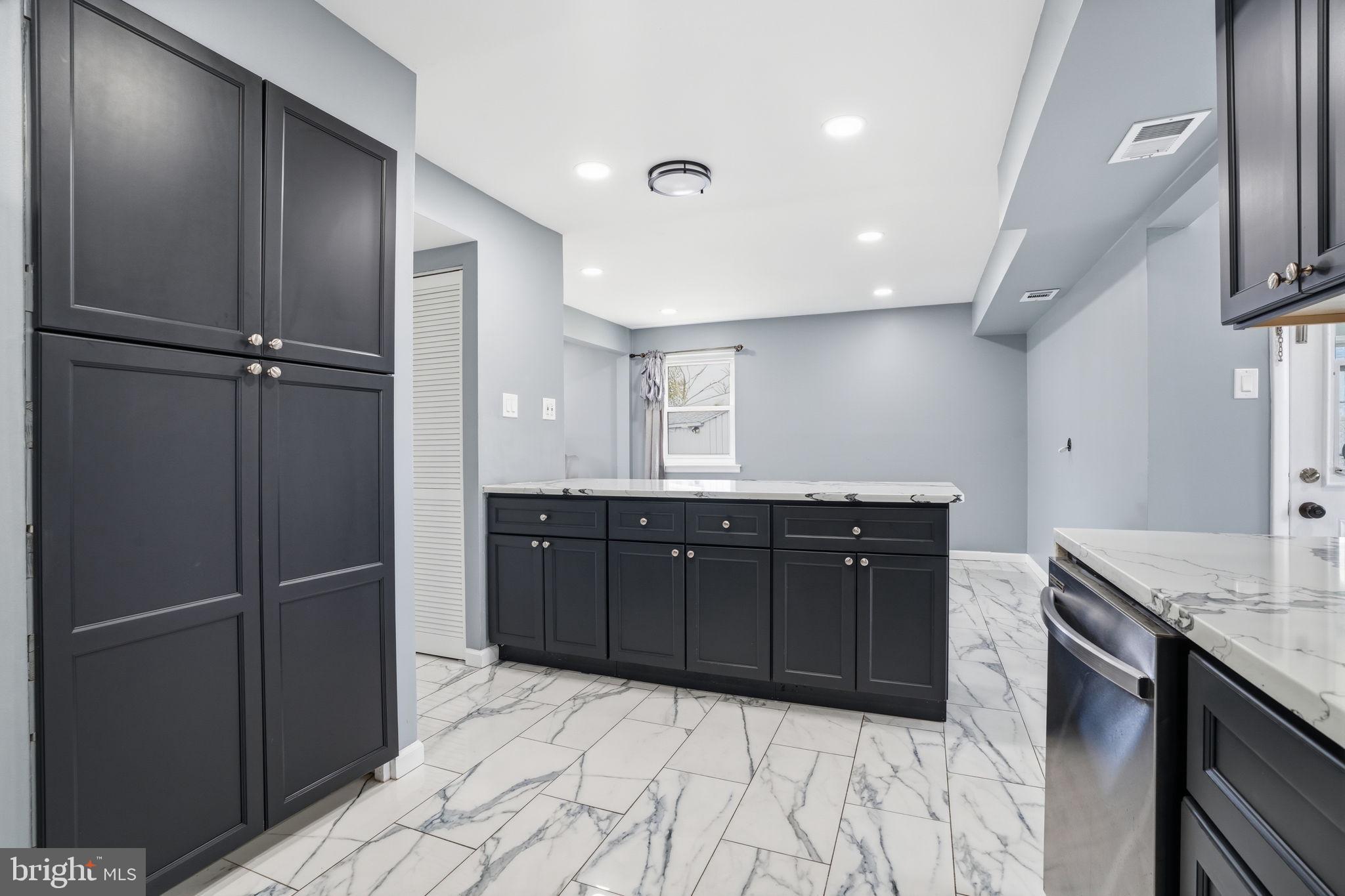 NESHAMINY VALLEY - Residential