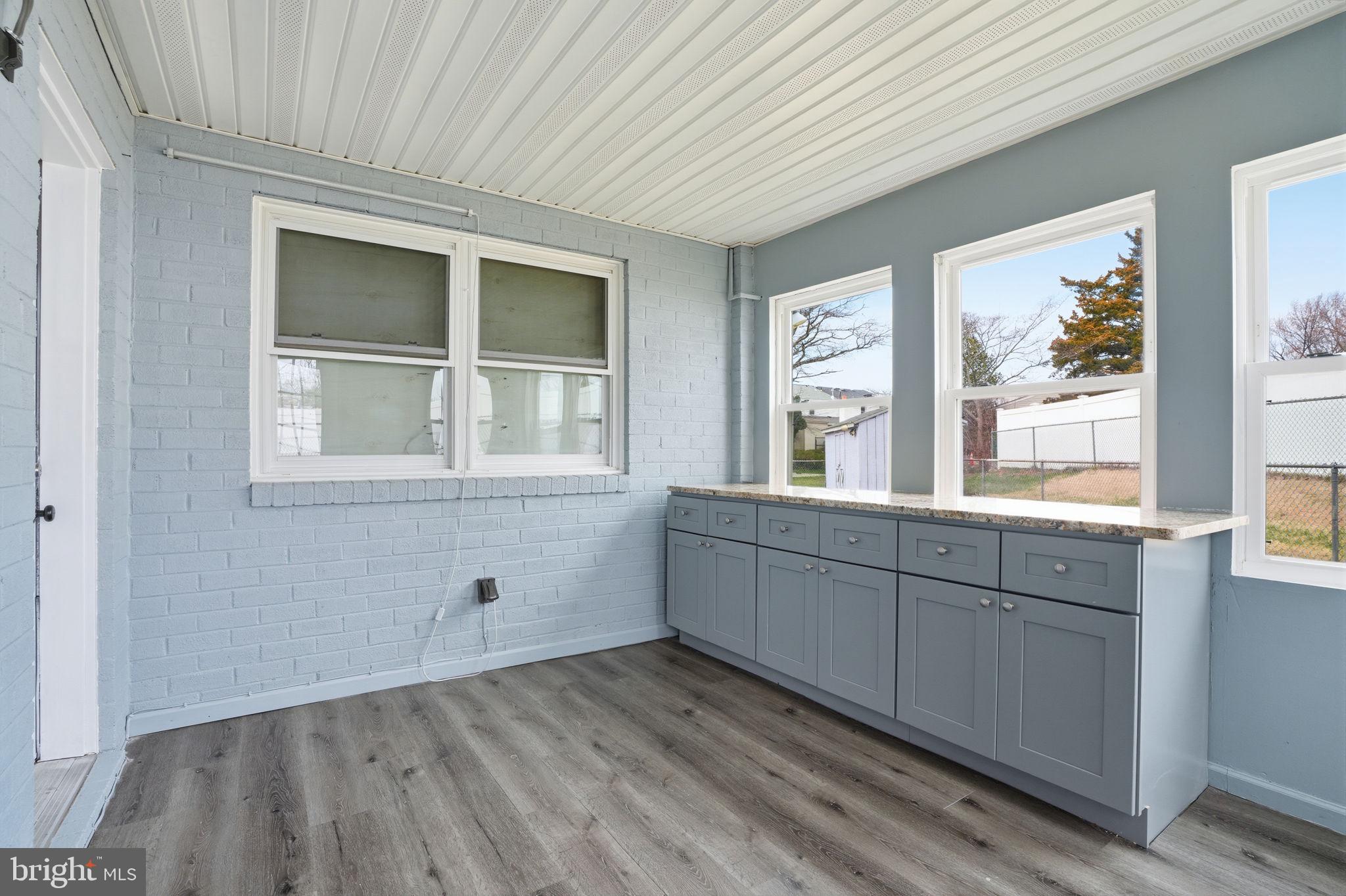 NESHAMINY VALLEY - Residential