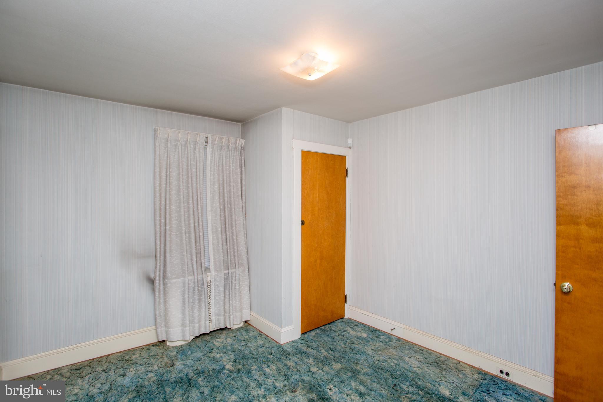 EDGELY - Residential