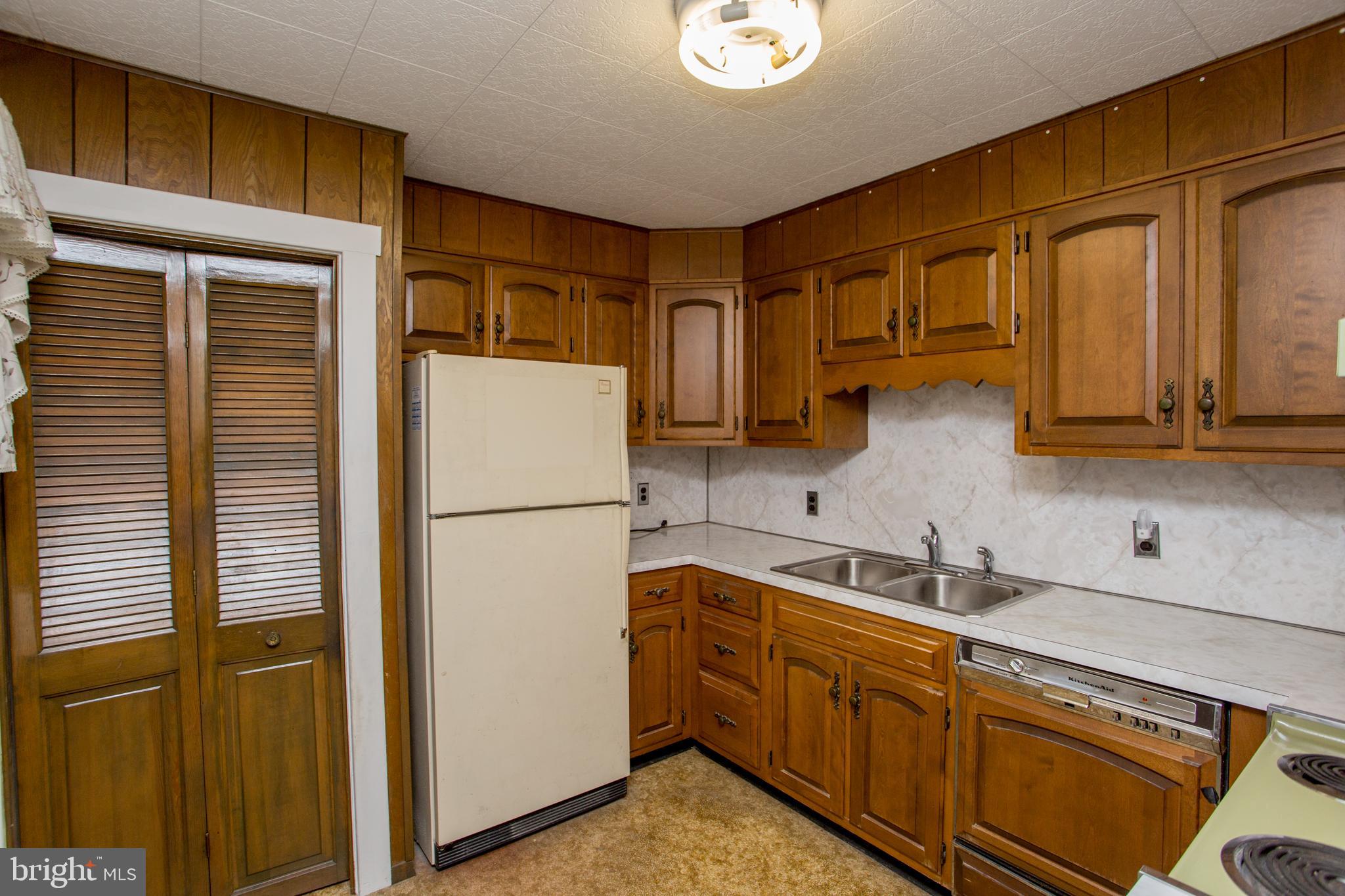 EDGELY - Residential