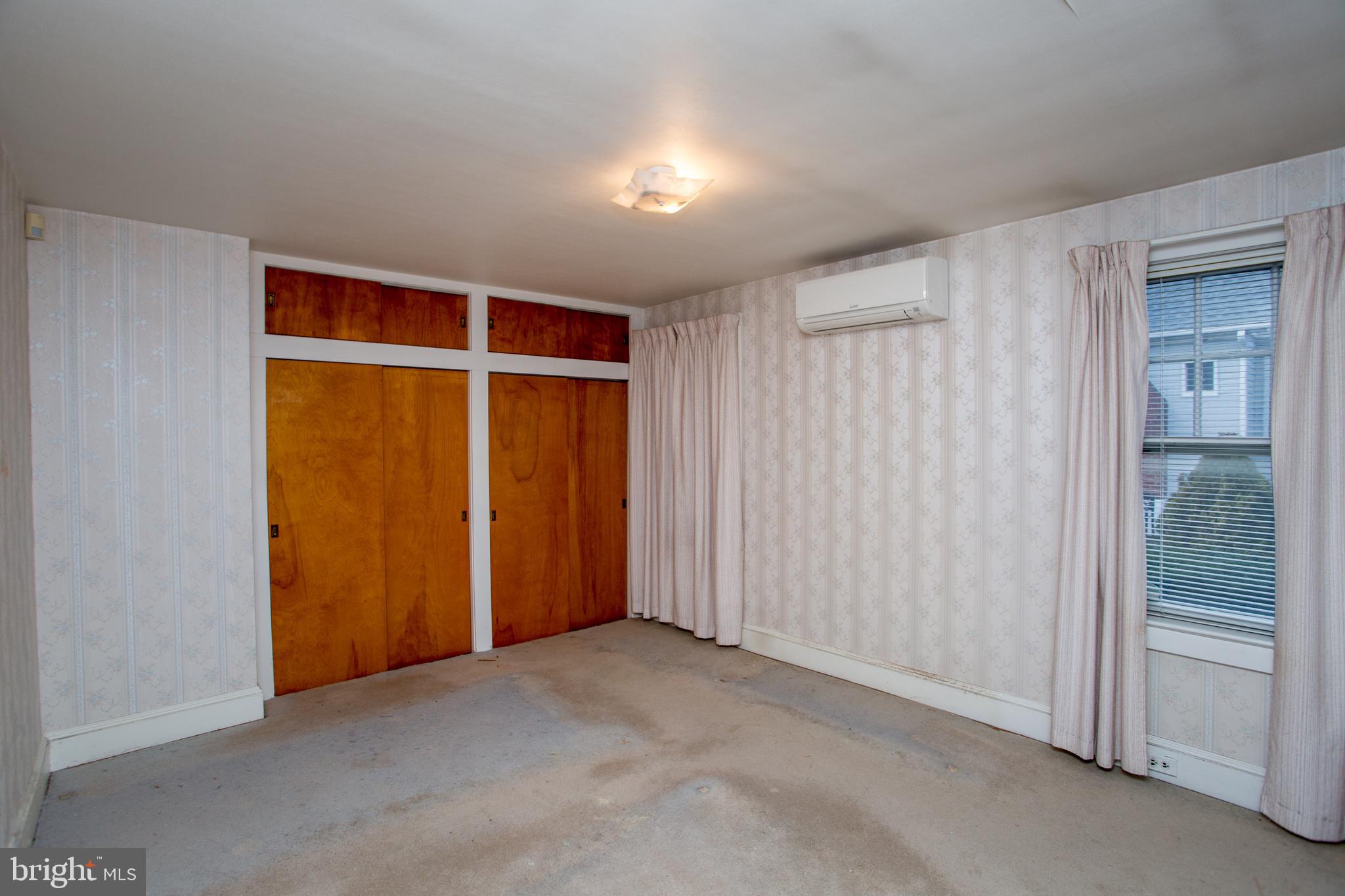 EDGELY - Residential