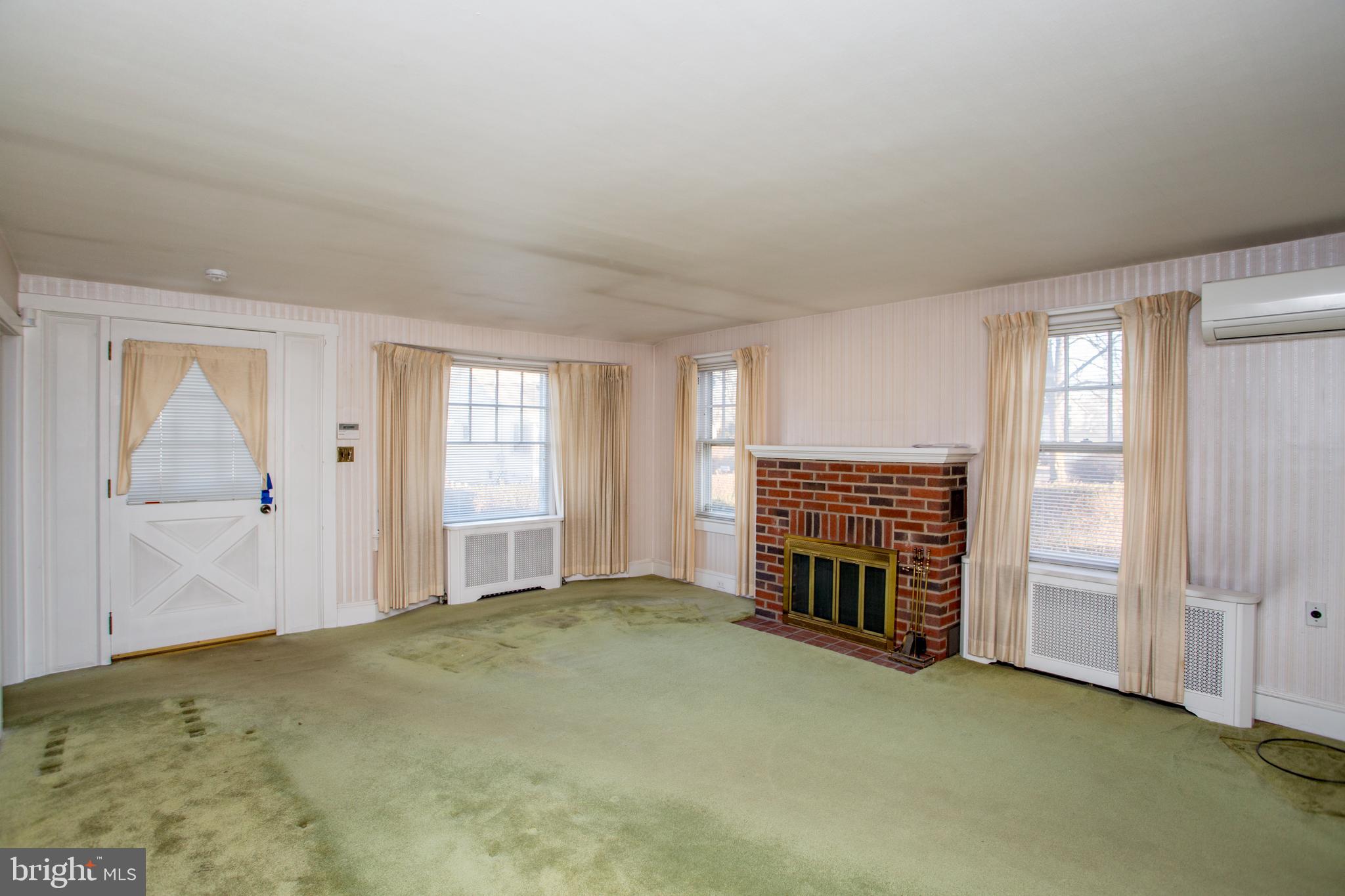 EDGELY - Residential