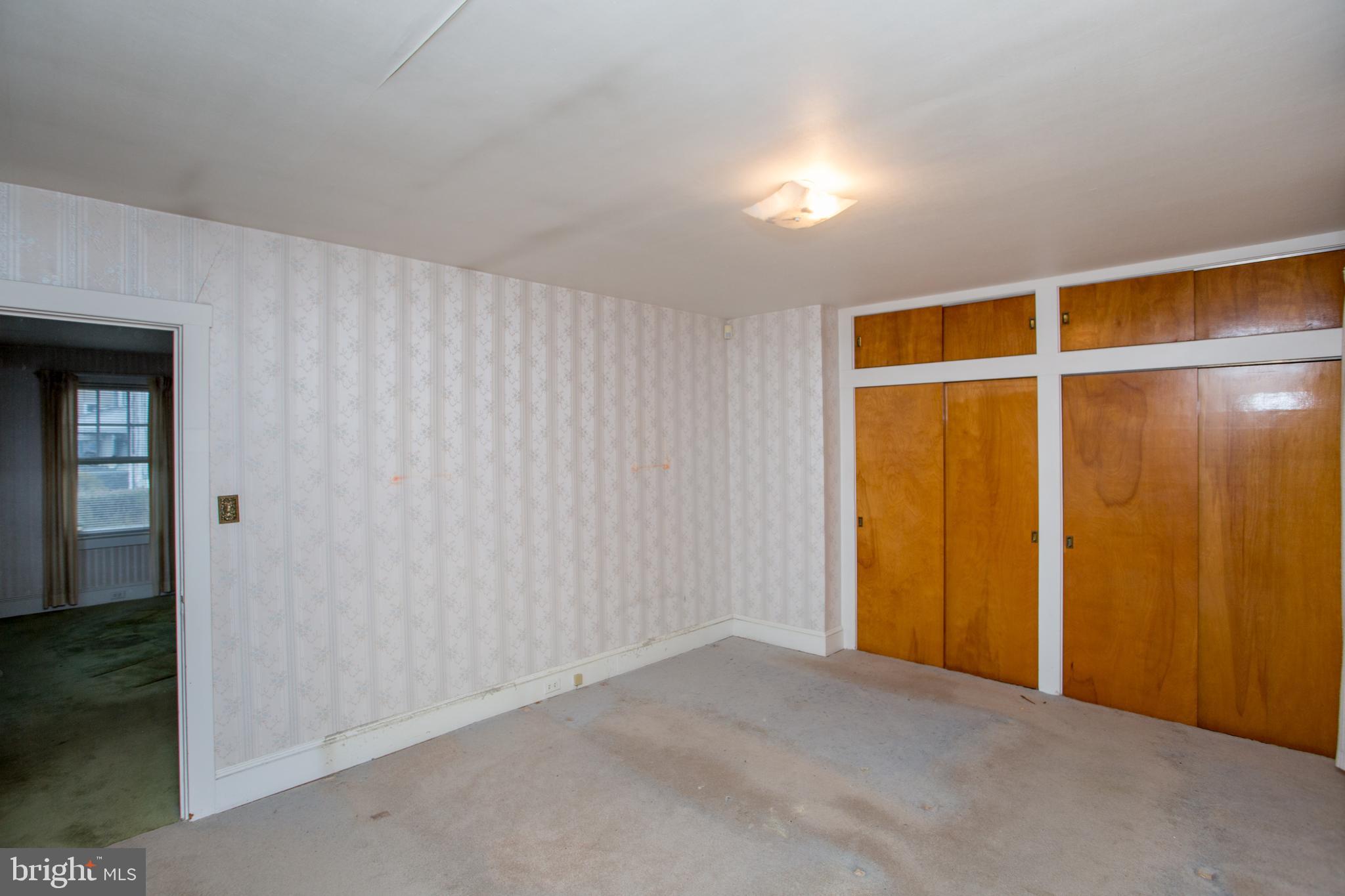 EDGELY - Residential