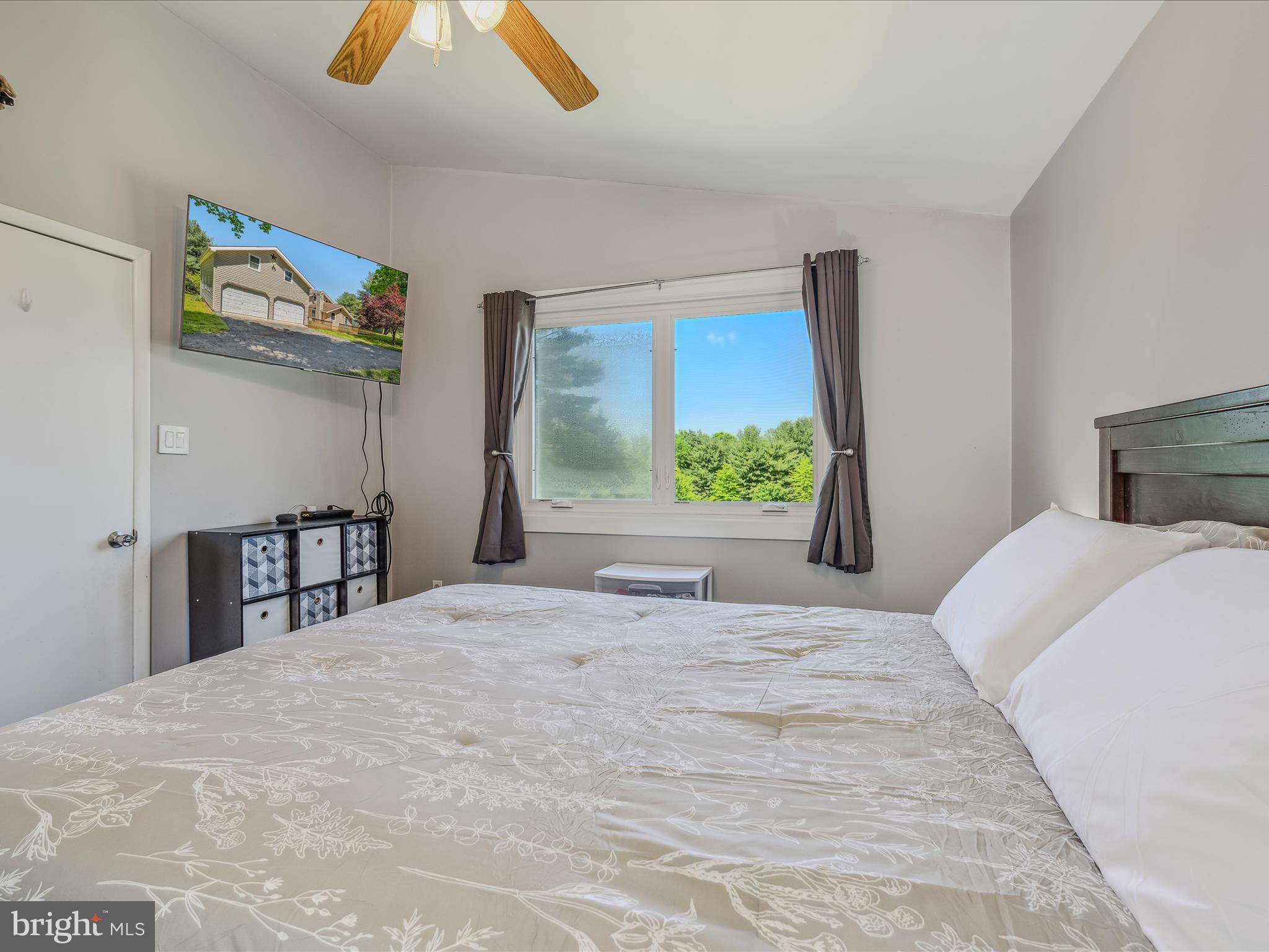 SLEEPY CREEK ORCHARD - Residential