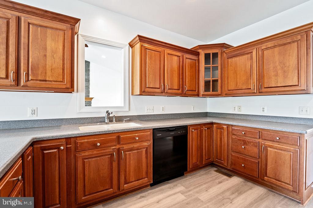 BOWLING GREEN MEADOWS - Residential