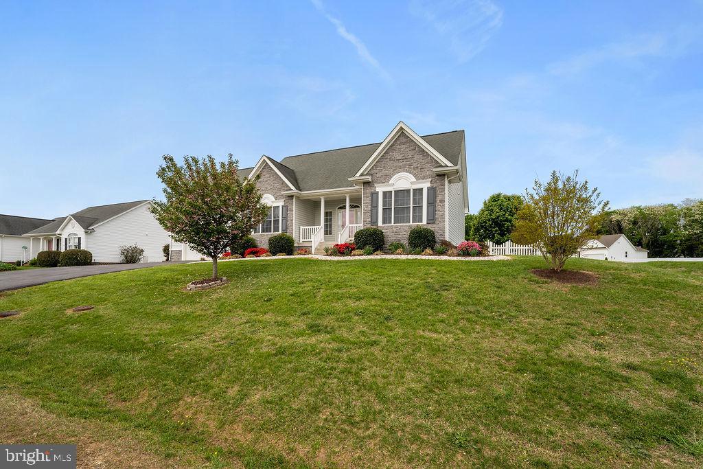 BOWLING GREEN MEADOWS - Residential