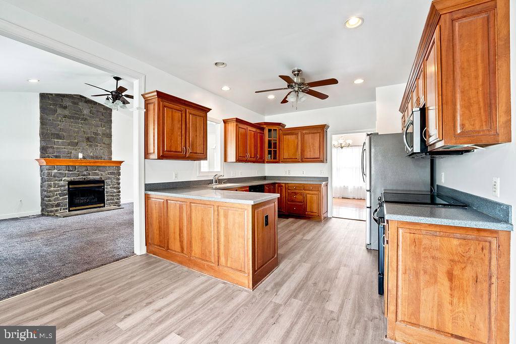 BOWLING GREEN MEADOWS - Residential