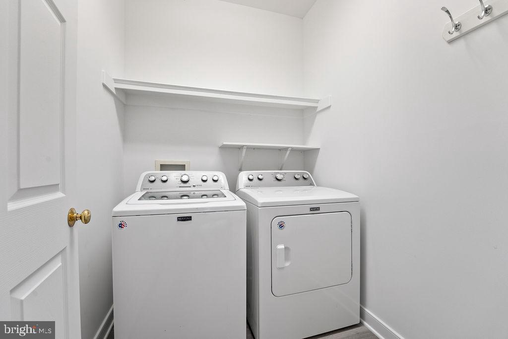 BOWLING GREEN MEADOWS - Residential