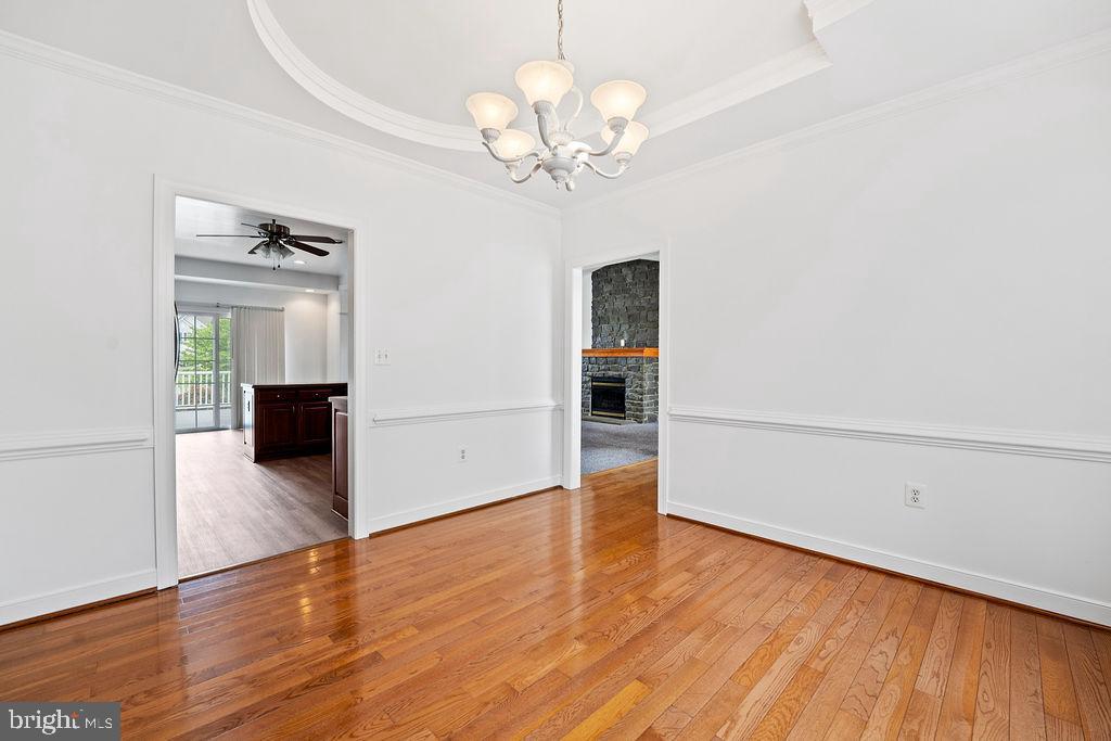 BOWLING GREEN MEADOWS - Residential