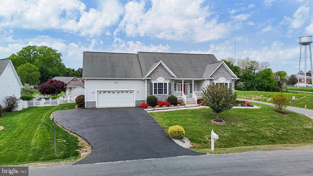 BOWLING GREEN MEADOWS - Residential