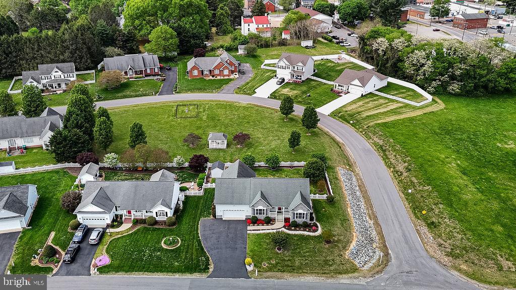 BOWLING GREEN MEADOWS - Residential