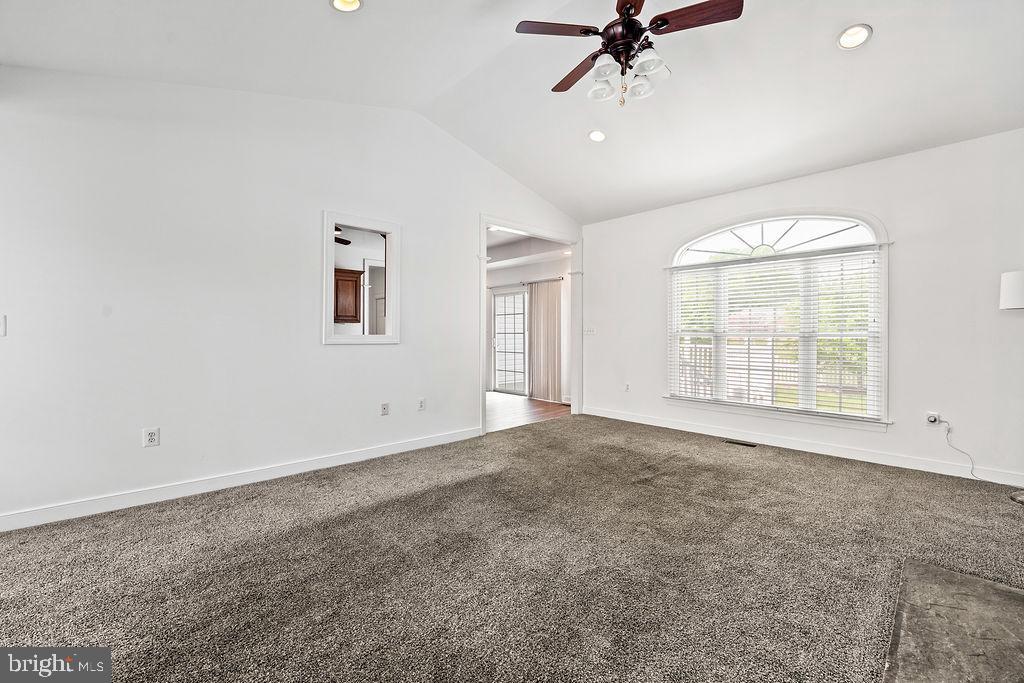 BOWLING GREEN MEADOWS - Residential