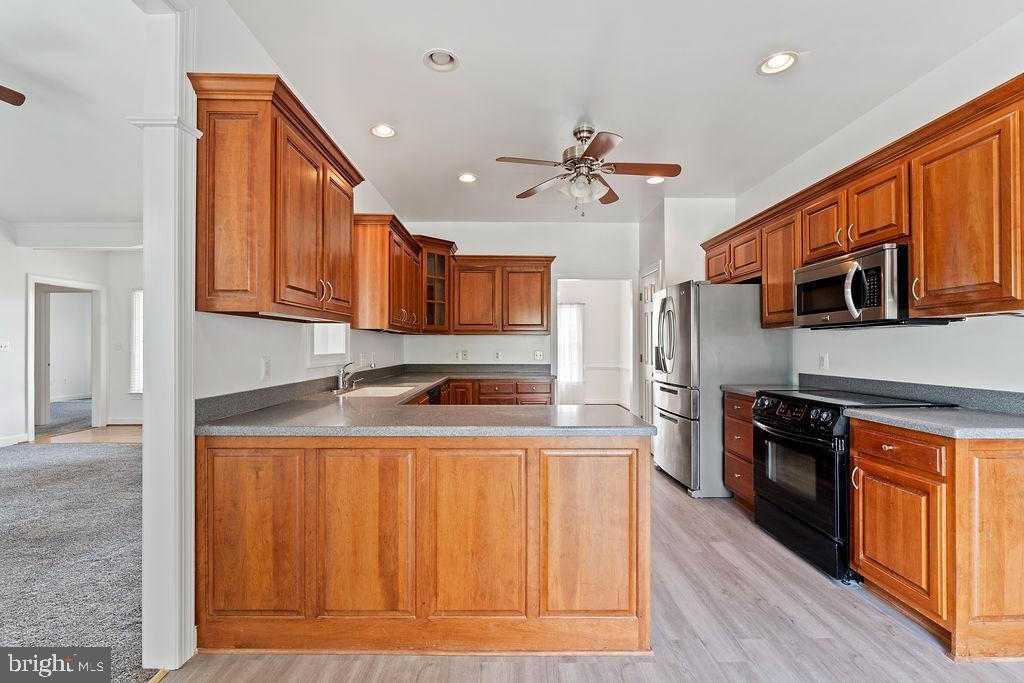 BOWLING GREEN MEADOWS - Residential