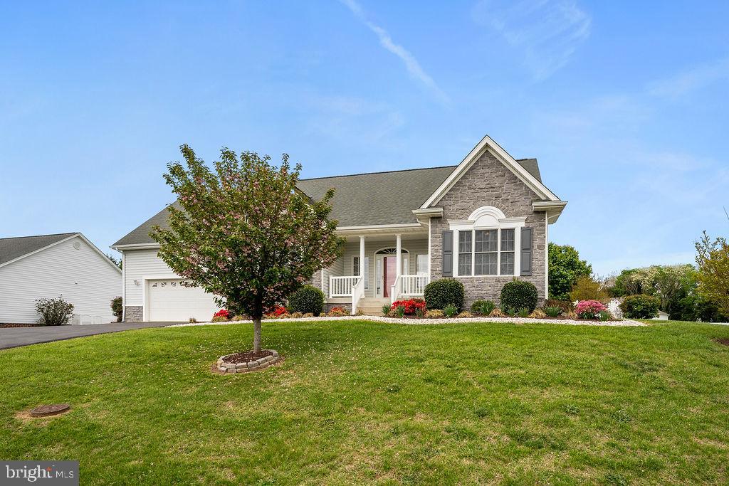 BOWLING GREEN MEADOWS - Residential