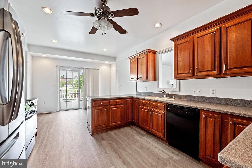 BOWLING GREEN MEADOWS - Residential